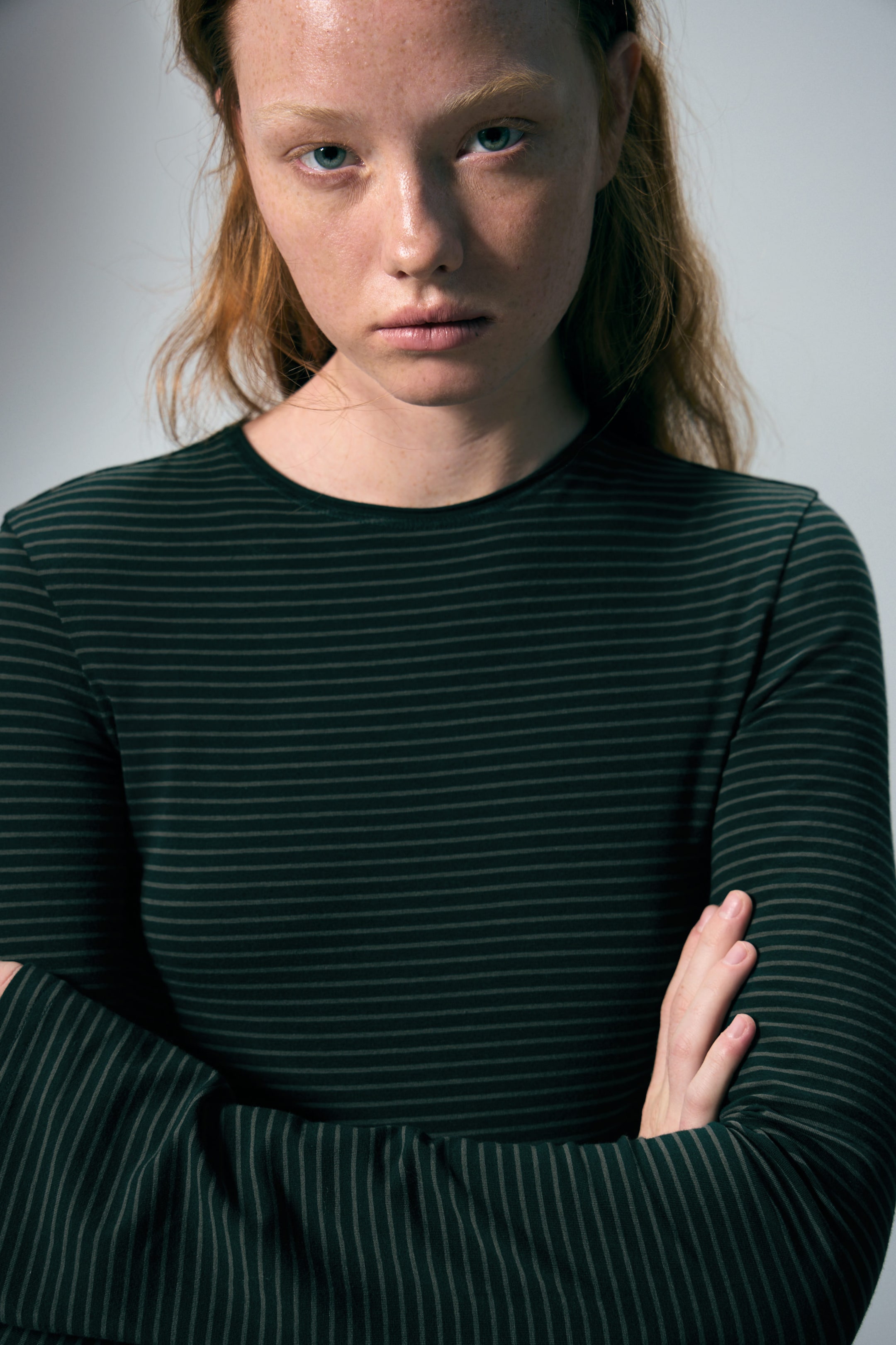 Dunkelgrün gestreift - Longsleeve aus Baumwolle - 1