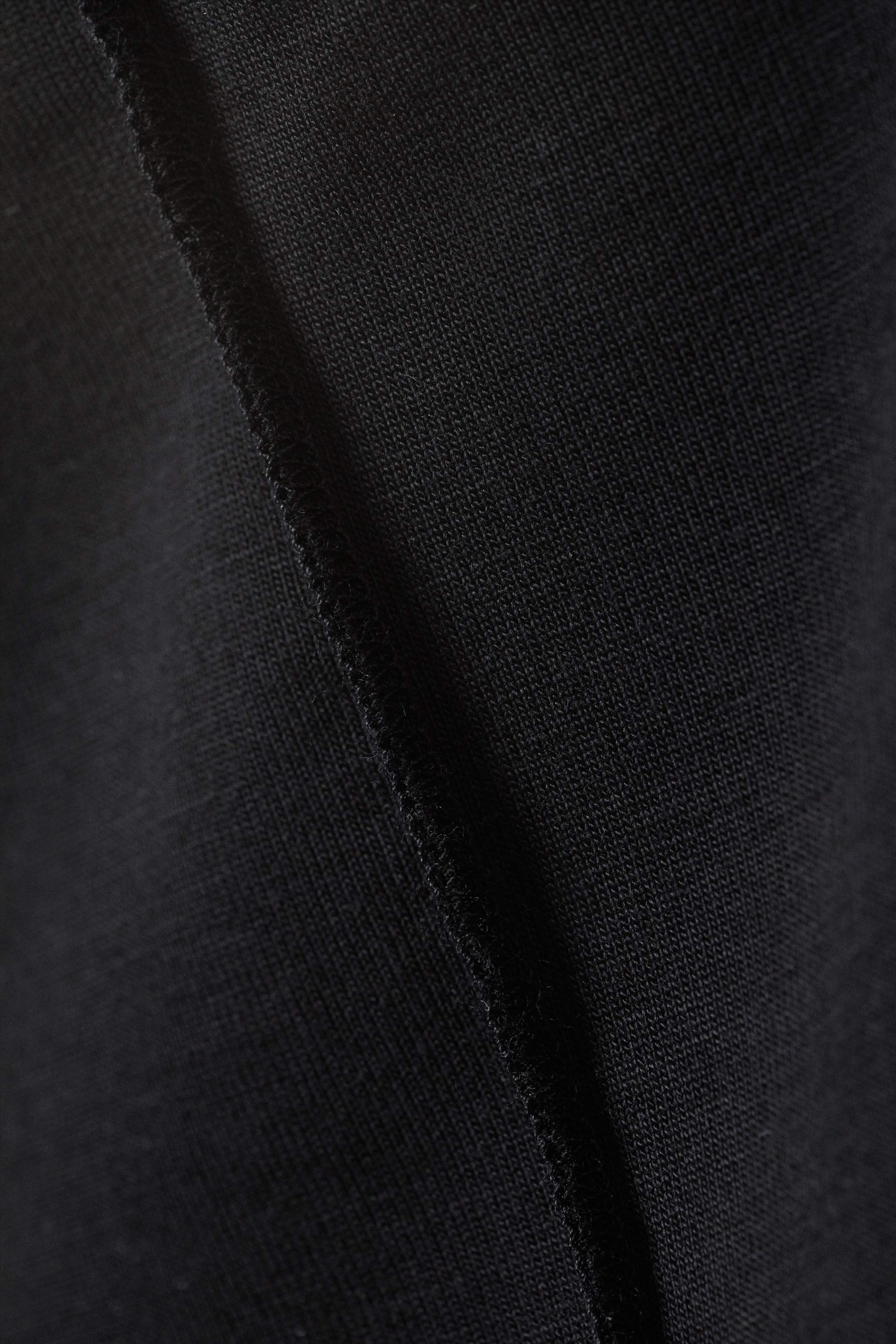 Visa större bild: Mjuk mock-neck topp - Svart - DAM | H&M SE 2