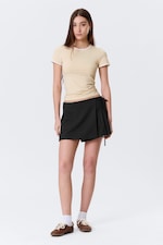 Beige - Blanc - Haut ajusté à manches courtes et dos ouvert - 1