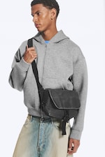 Off-Black - Crossbody Budbringerveske - 1