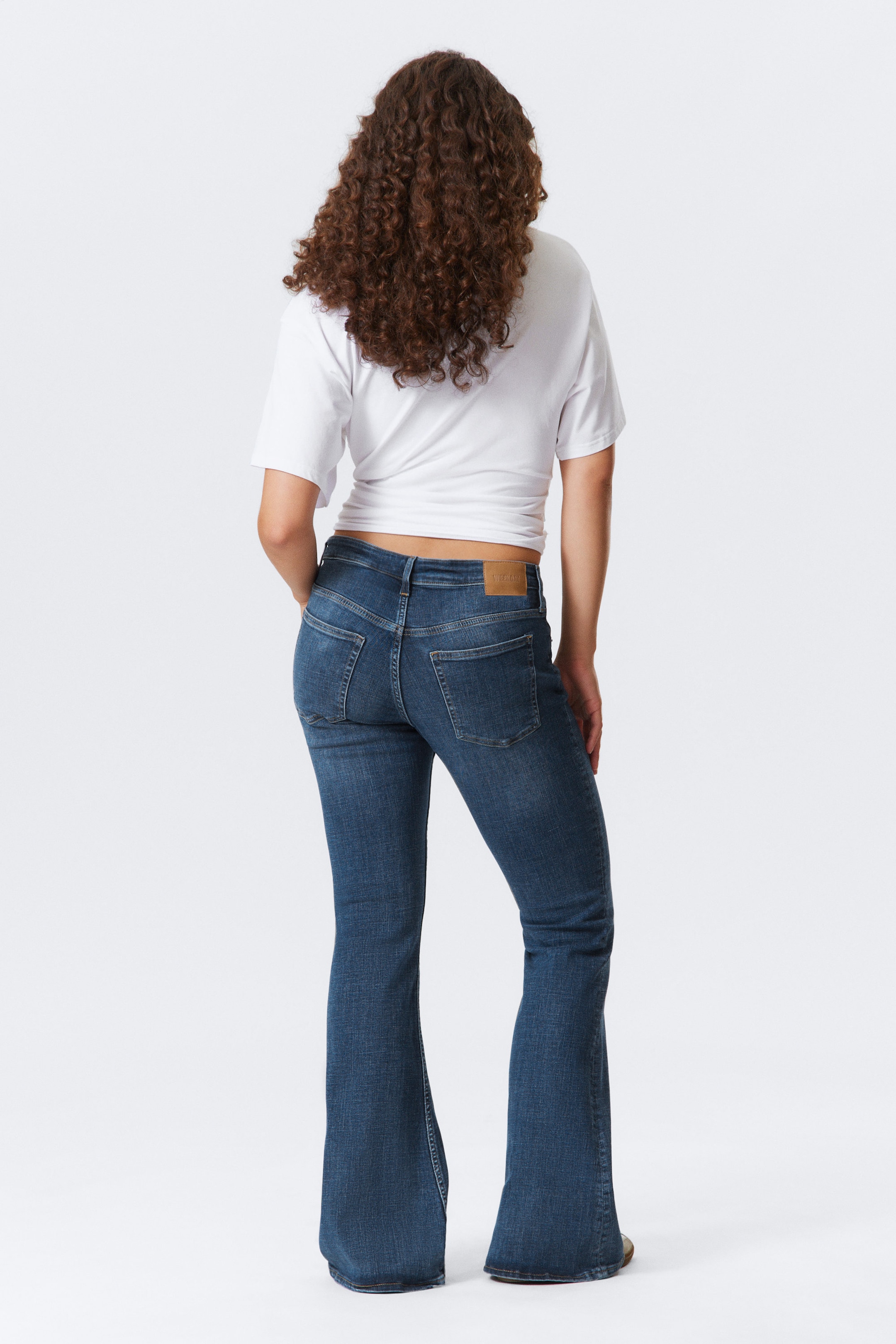 Peak Blue - Mellanblå - Katsumi low waist slim flared leg jeans - 7