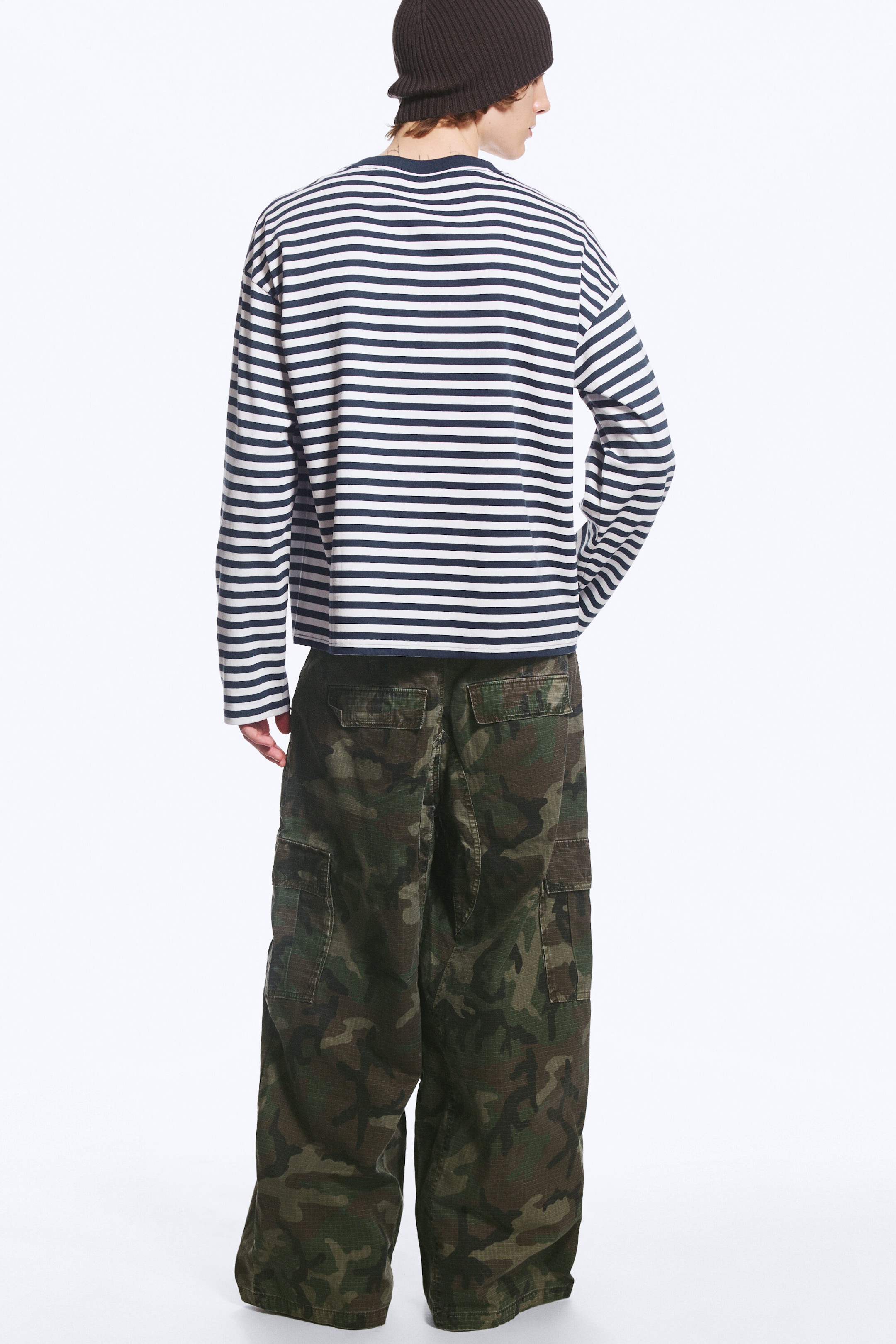 Weiß & Navy gestreift - Boxy Longsleeve mit lockerer Passform - 6