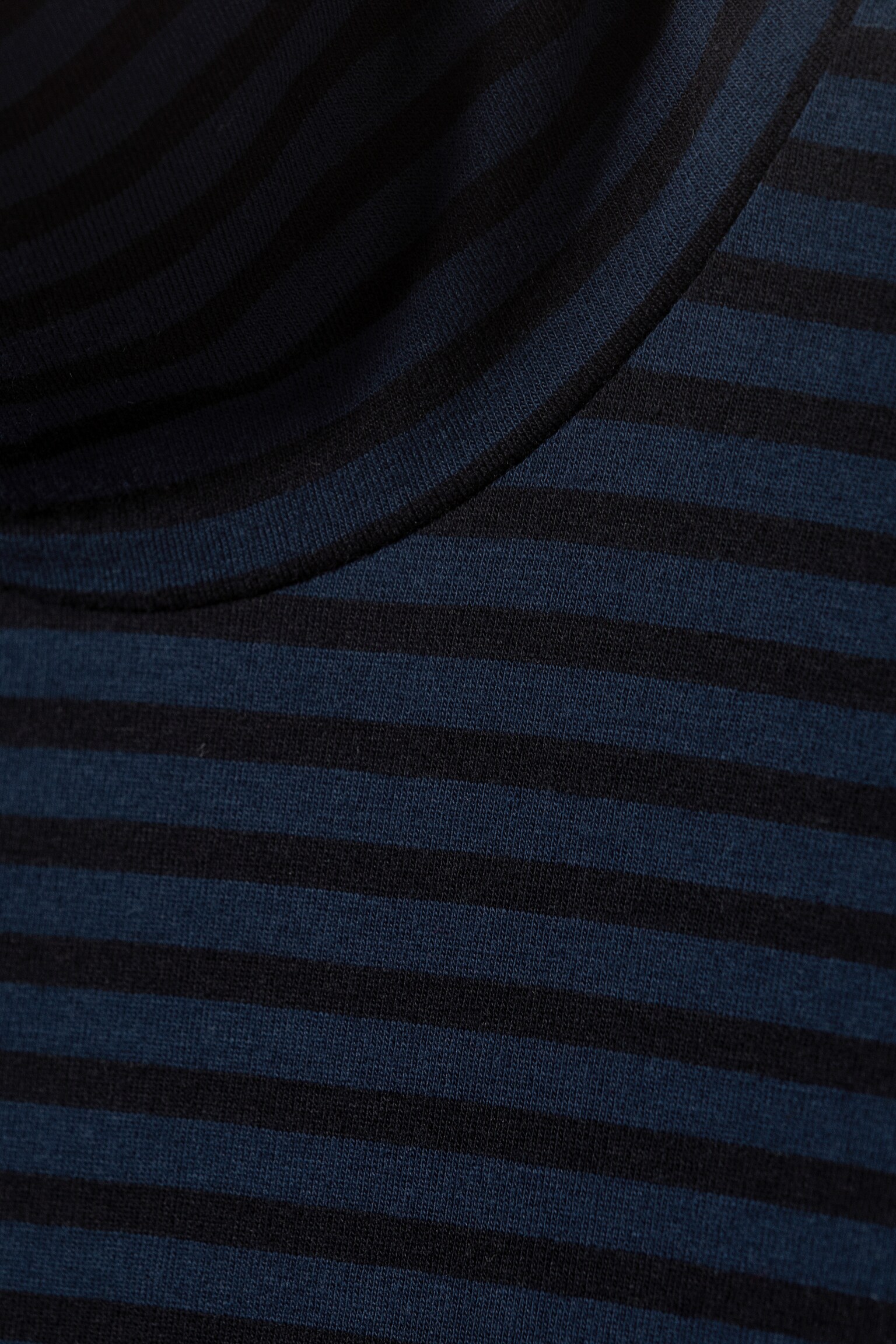 Fitted Striped Turtleneck Top - Striped Dark Blue/Grey & Red Stripes - 5