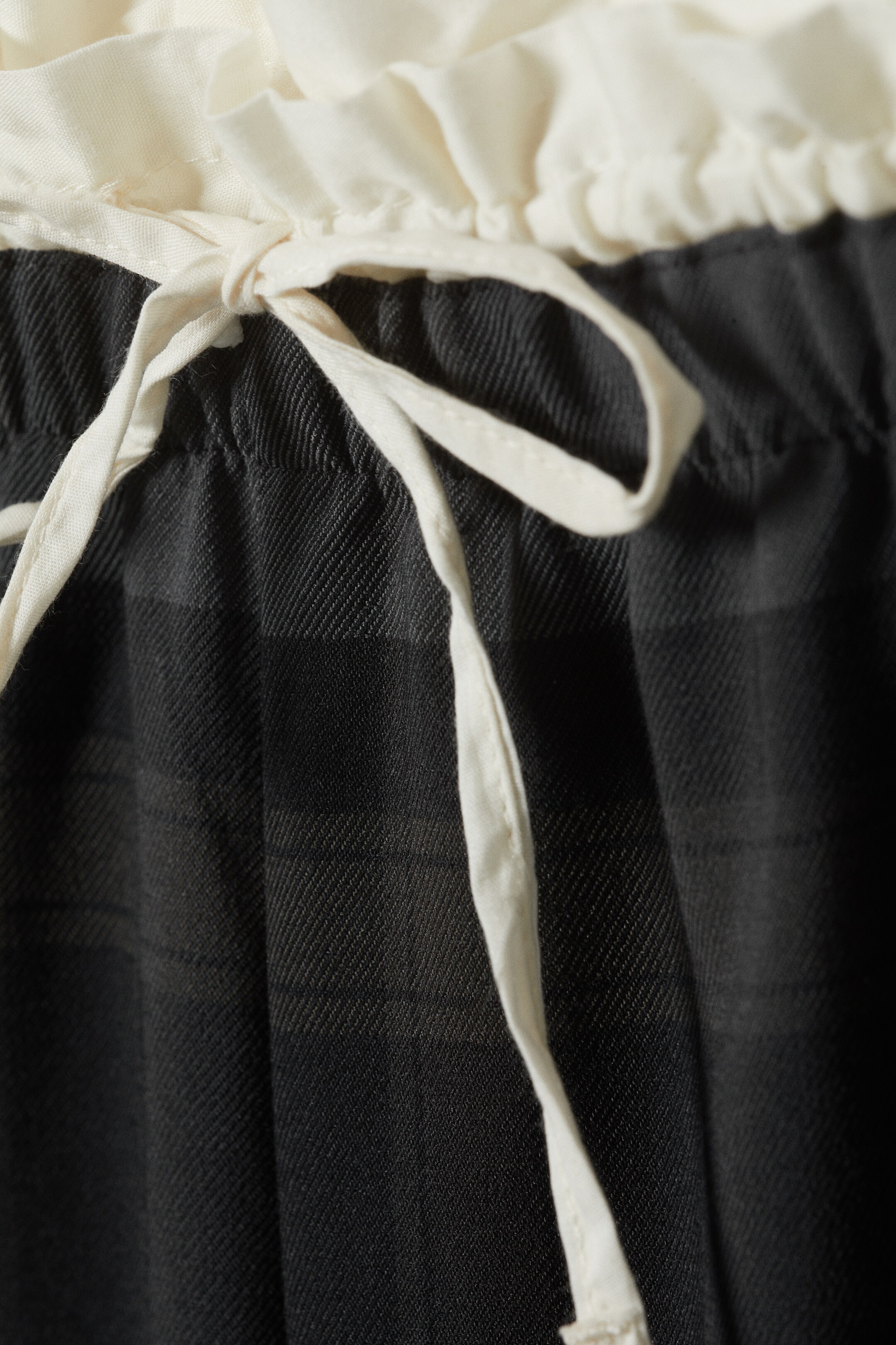 Se større billede: Pull-On Mid-Rise Suiting Trousers - Mørkegrå - DAME | H&M DK 6
