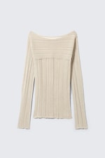 Beige - Figurbetonter Strickpullover mit U-Boot-Ausschnitt - 4