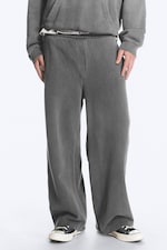 Ausgewaschenes Dunkelgrau - Weite Sweatpants aus schwerem Baumwoll-Frottee - 1