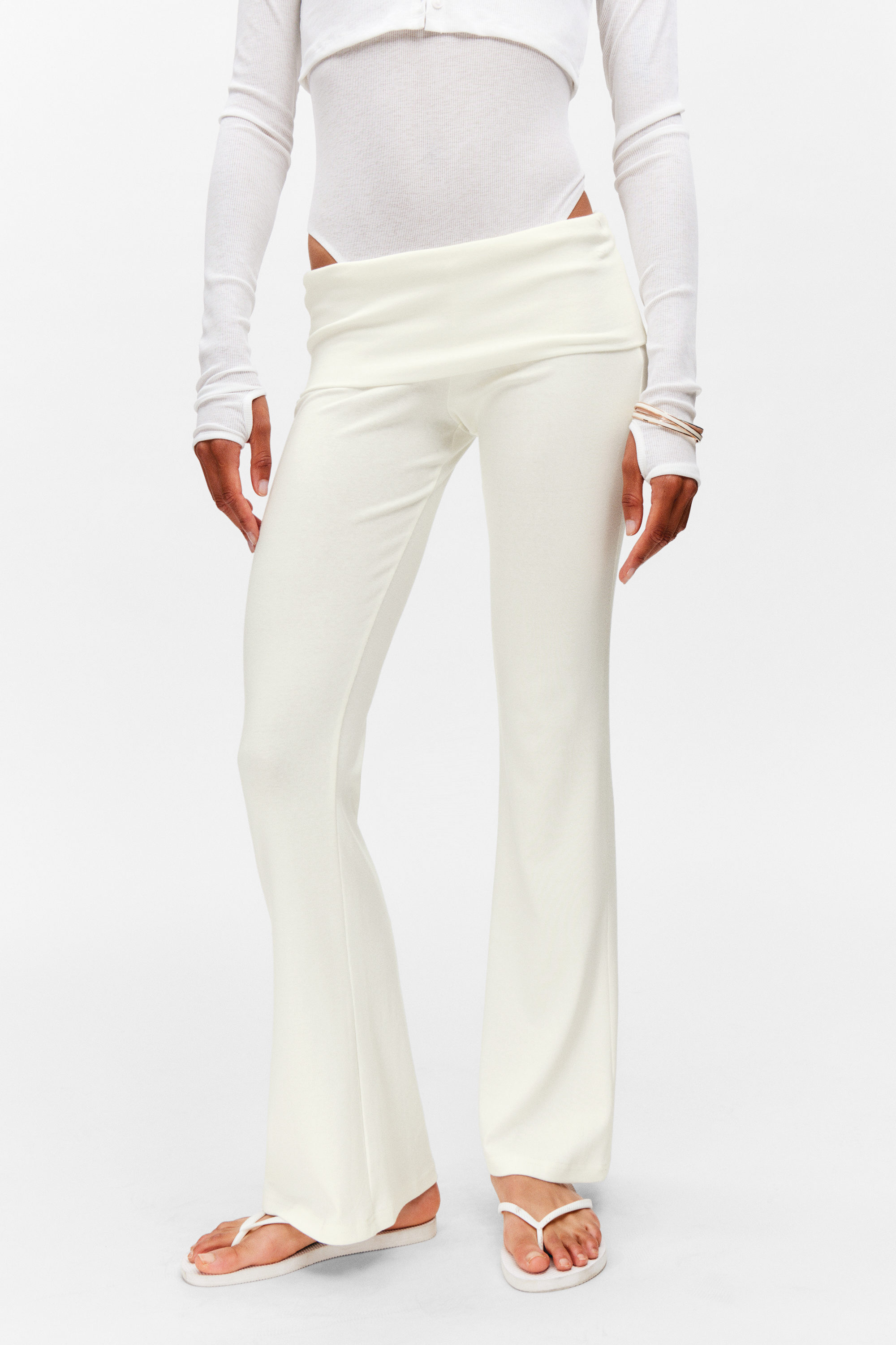 White - Low Waist Flared Pyjama Trousers - 3