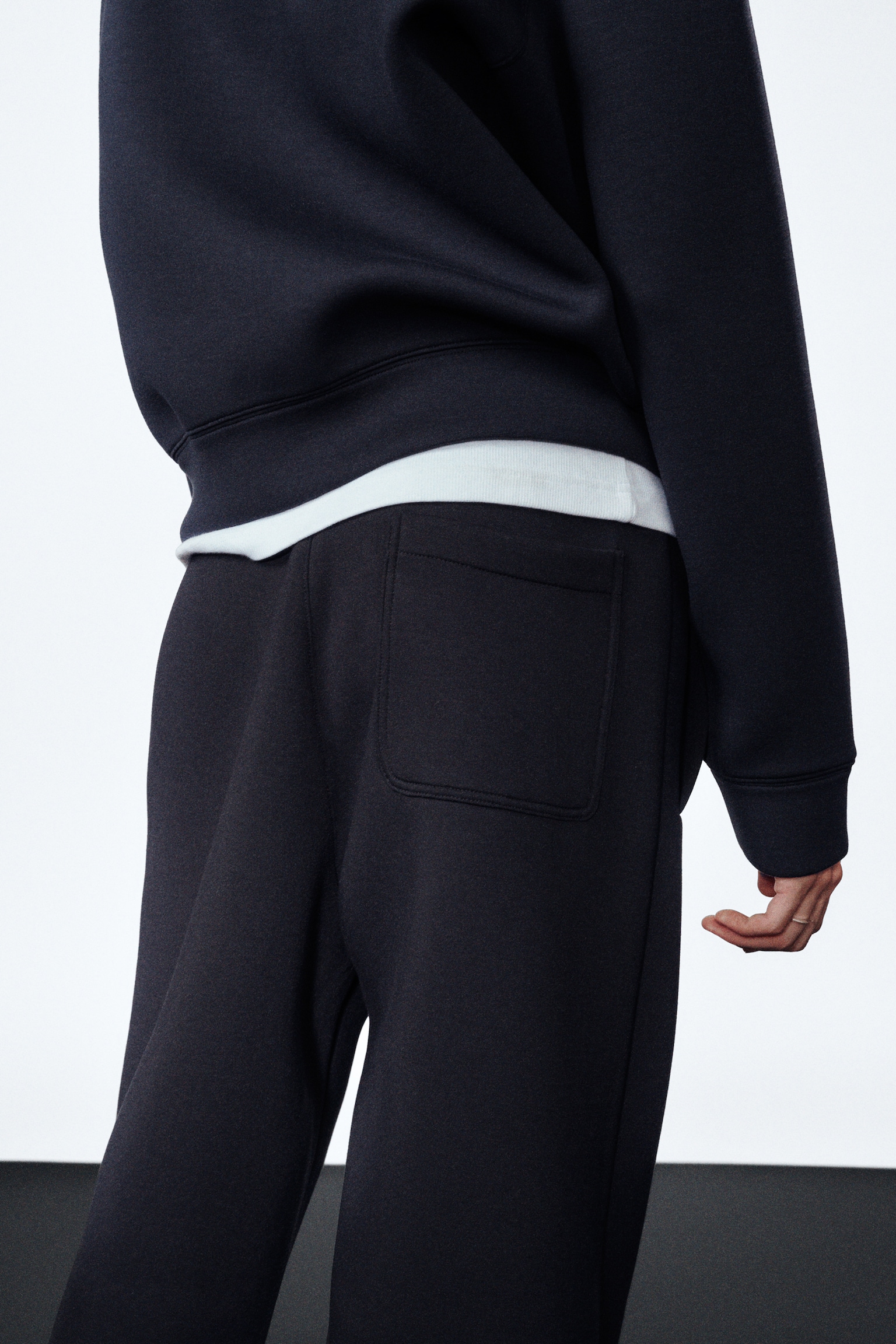 Pantalon en textile façon néoprène Loose Fit - Bleu marine foncé/Marron foncé/Noir/Gris chiné - 5