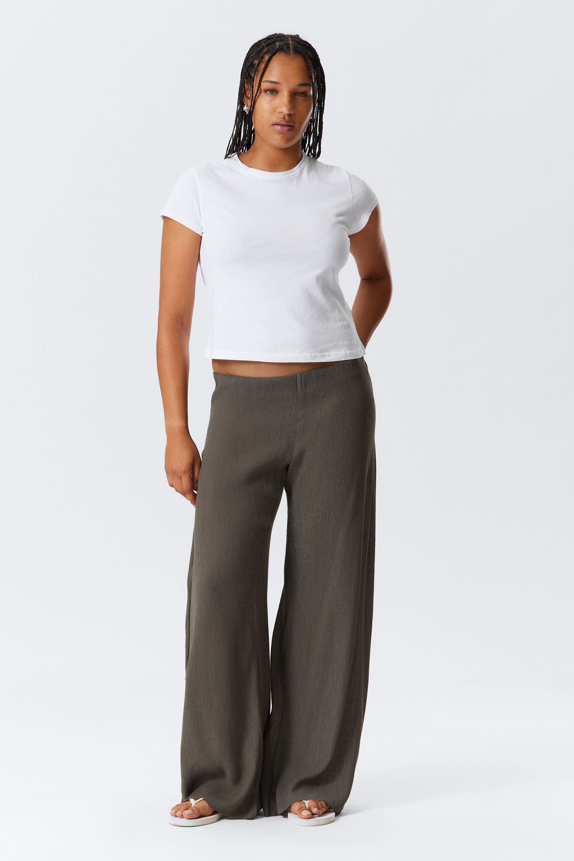 Dark Brown - Crinkled Low-Rise Wide-Leg Trousers - 1