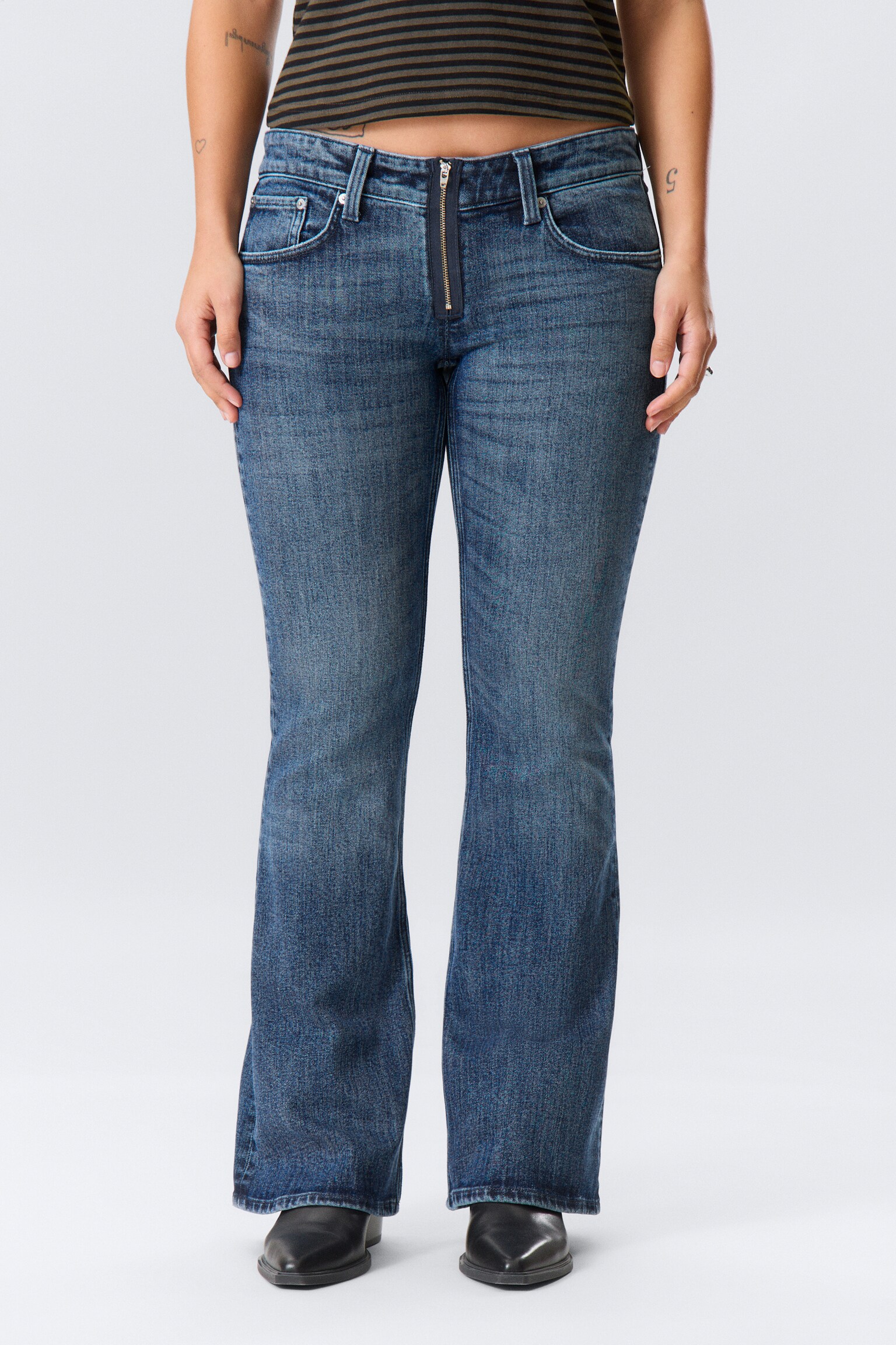 Hour Low Rise Skinny Bootcut Leg Jeans - Dusky Blue - Mellomblå - 5