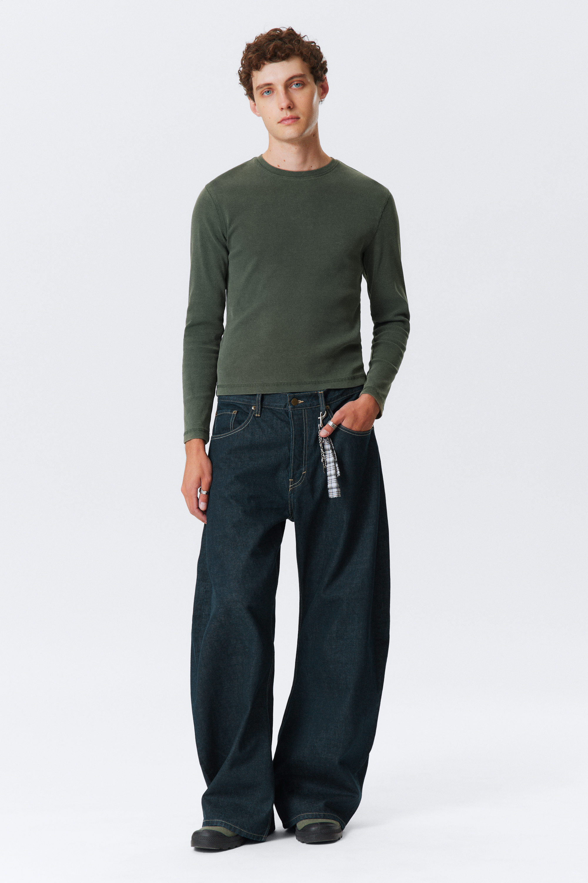 Dunkelgrün - Geripptes Longsleeve-Shirt - 2