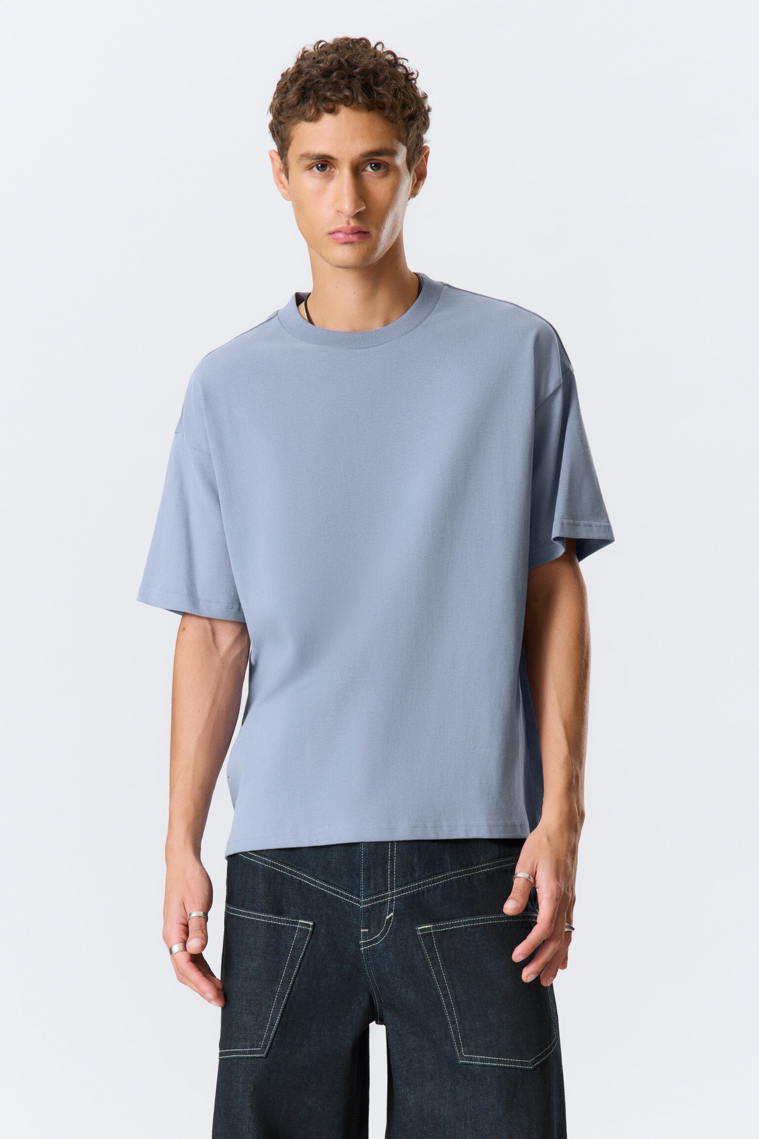 Kastiges T-Shirt - Helles Taubenblau/Weiß/Schwarz/Dunkelblau/Dunkles Marineblau/Dunkelbraun/Hellgrau/Khaki/Dunkelgrün/Hellgrau meliert/Dunkelgrau - 1