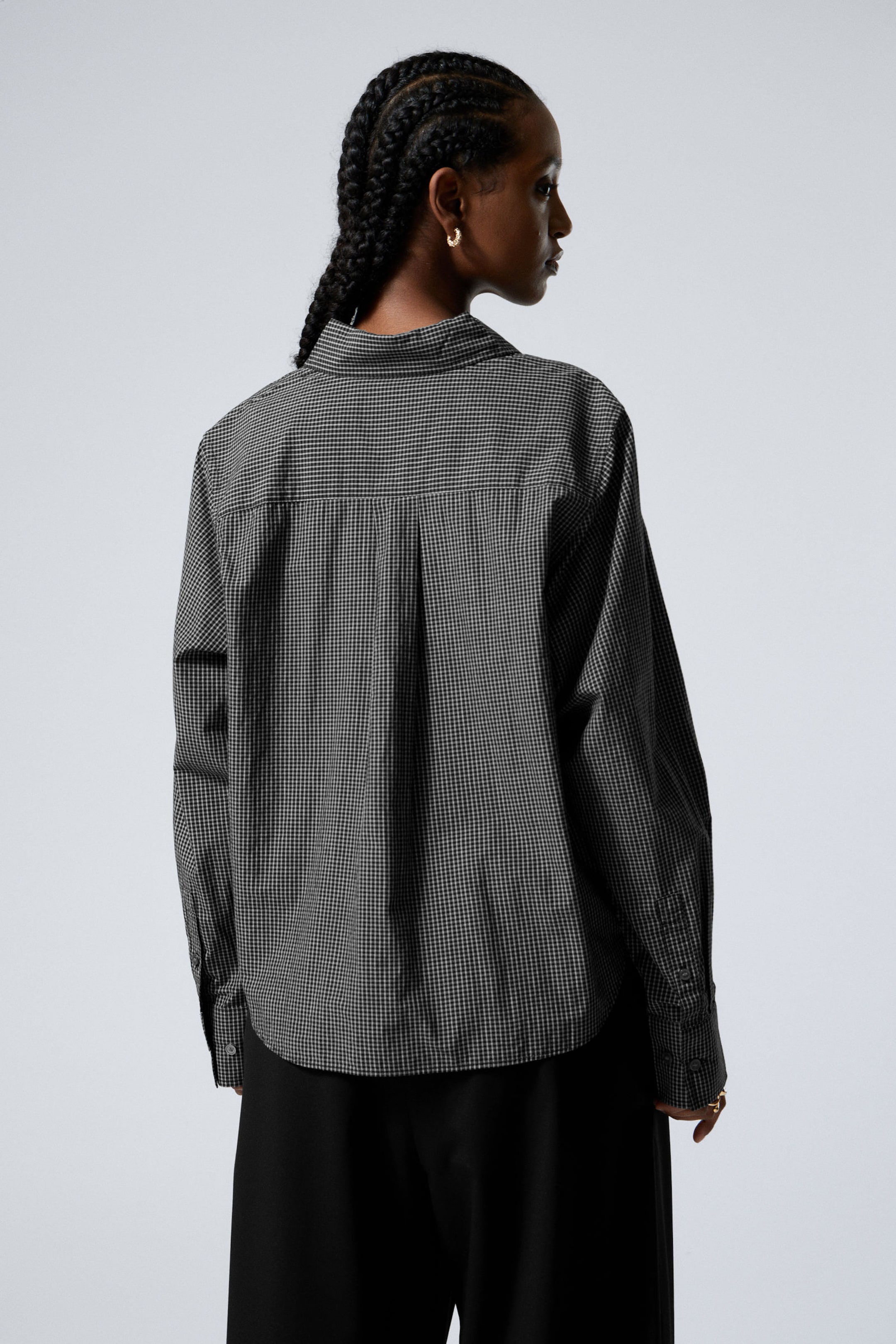 Checked Black - Relaxed Cropped Long-Sleeved Cotton Shirt - 3