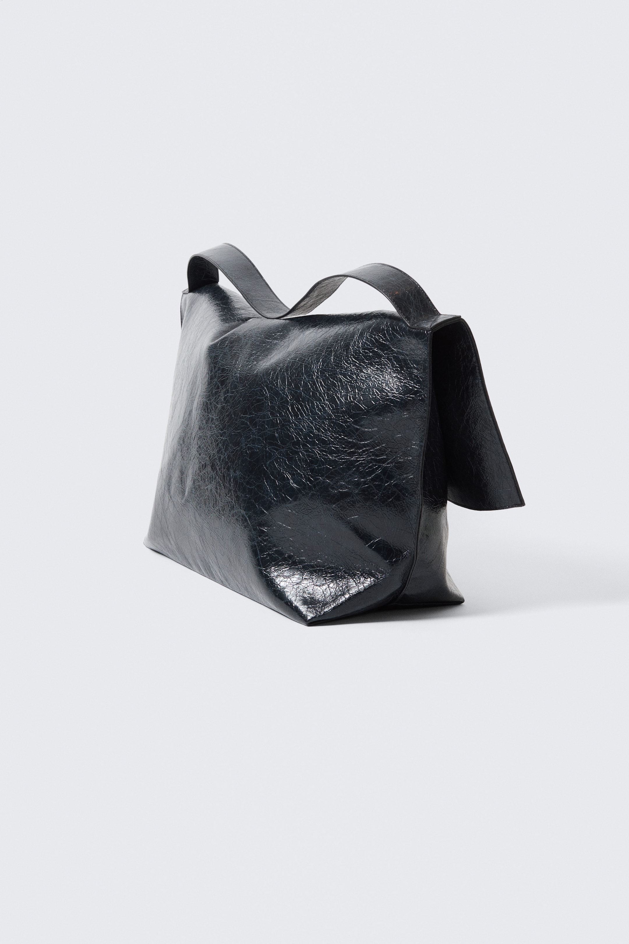 Mörk marinblå - Stor kuvertväska i skinnimitation - 2