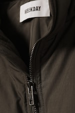 Mörkbrun - Vadderad pufferjacka med huva - 5