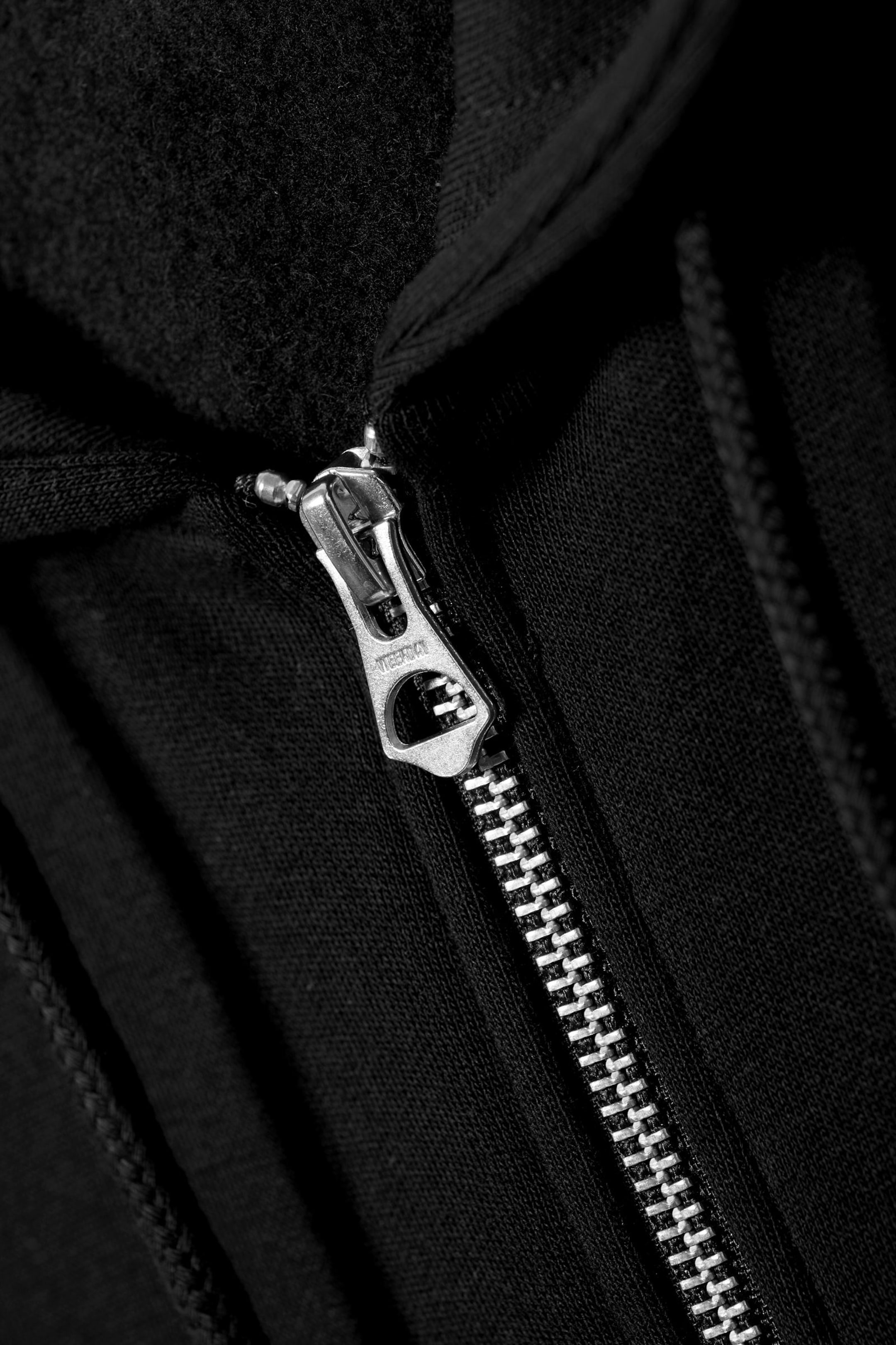 Schwarz - Kapuzenjacke Standard - 5