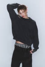 Verwaschenes Schwarz - CM x LB Weites Unisex-Sweatshirt im Used-Look - 1
