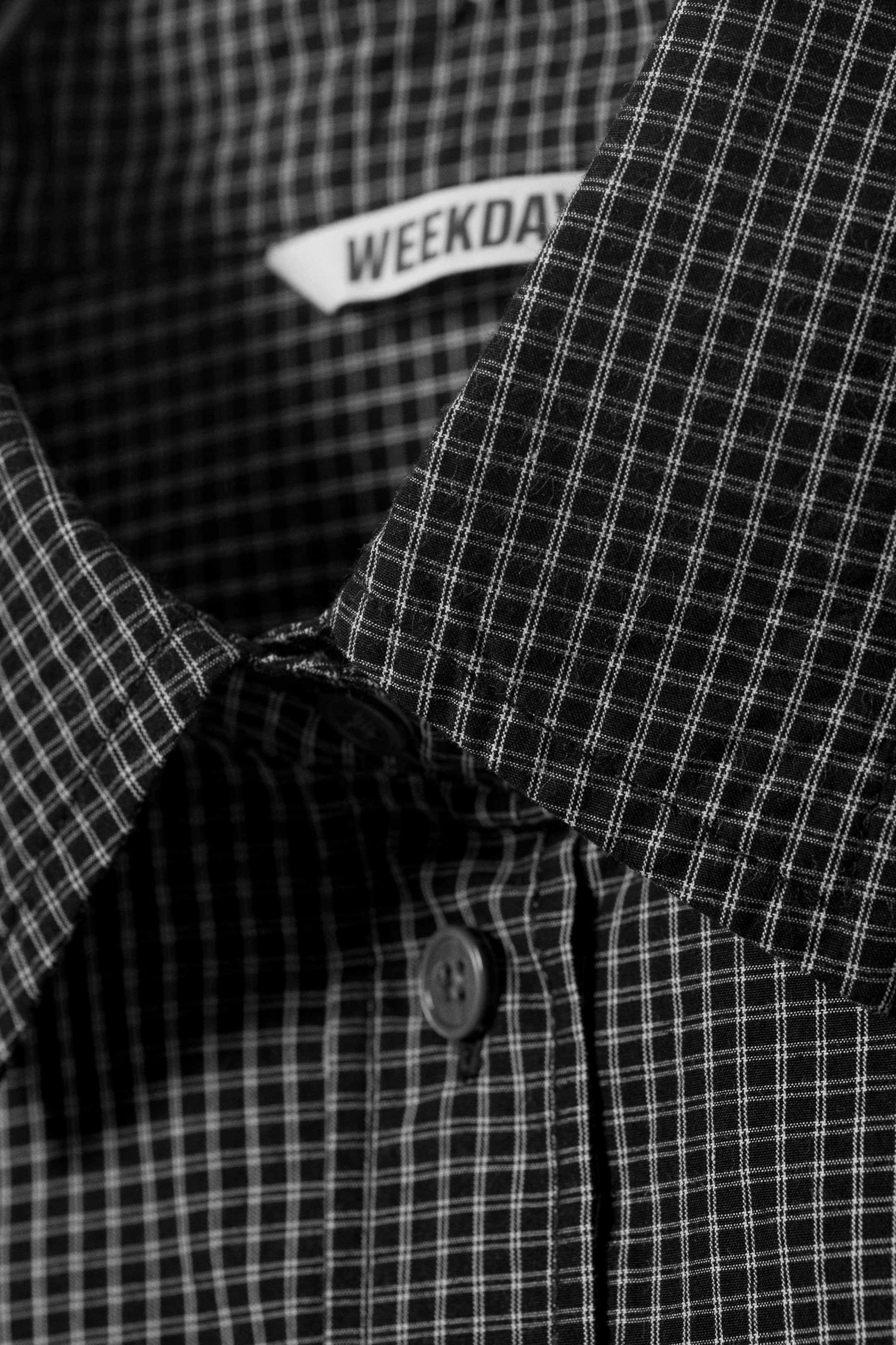 Checked Black - Relaxed Cropped Long-Sleeved Cotton Shirt - 5