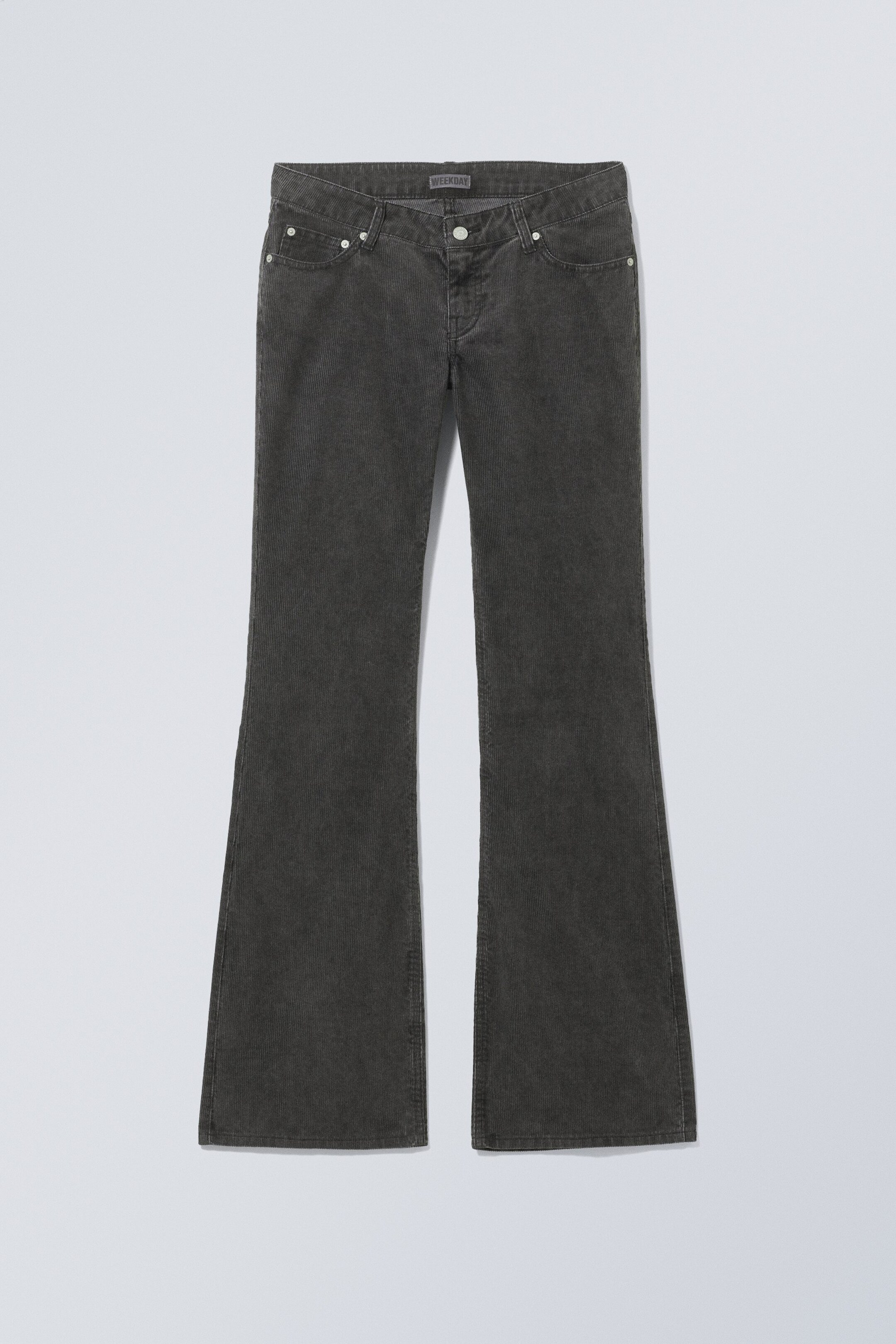 Größeres Bild ansehen: Nova – Schmale Bootcut-Cordhose mit niedrigem Bund - Grauschwarz - Ladies | H&M DE 1