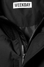 Schwarz - Pufferjacke mit Kapuze und Kunstpelzbesatz - 8