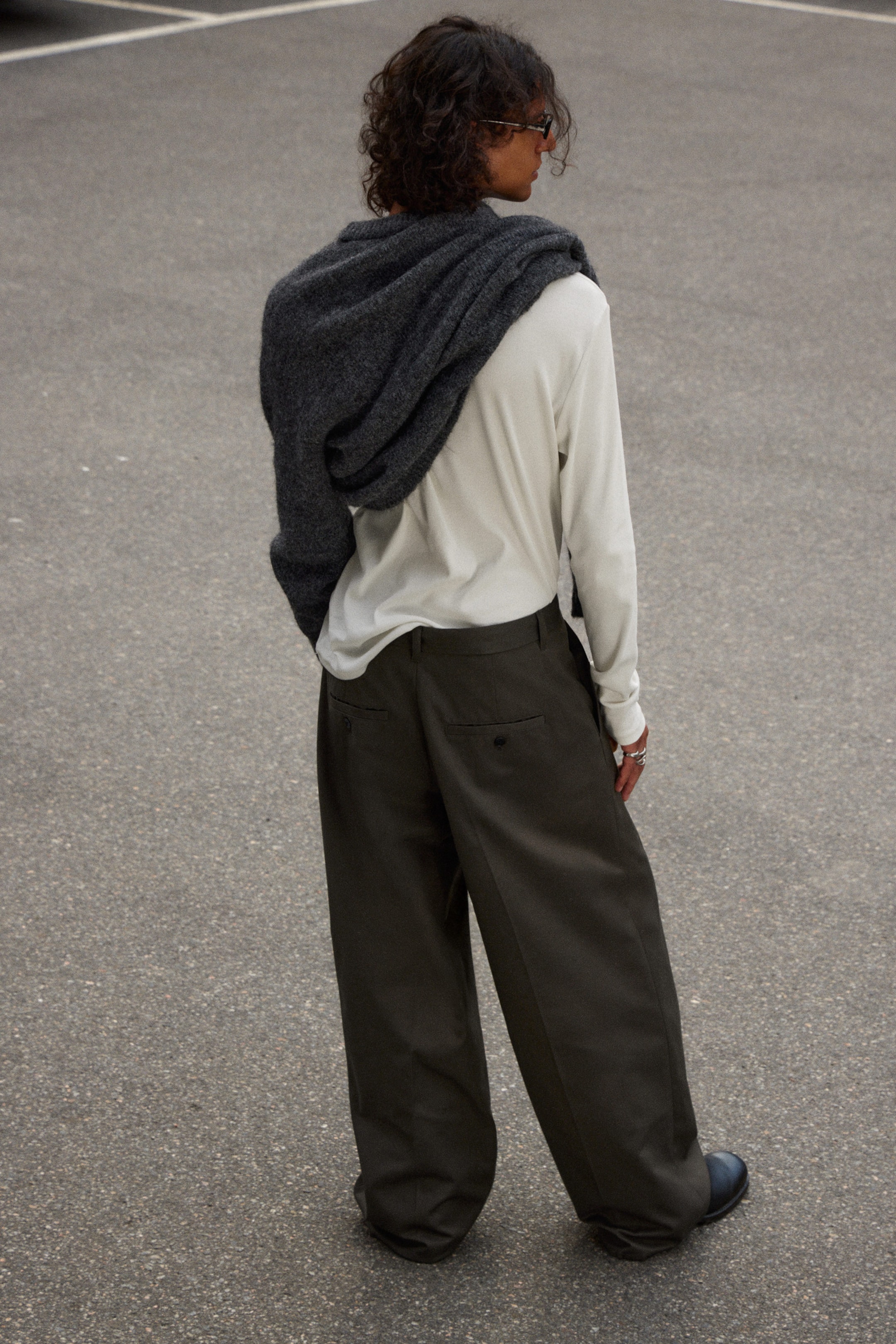 Dark Grey - Emil Oversized Chino Trousers - 2