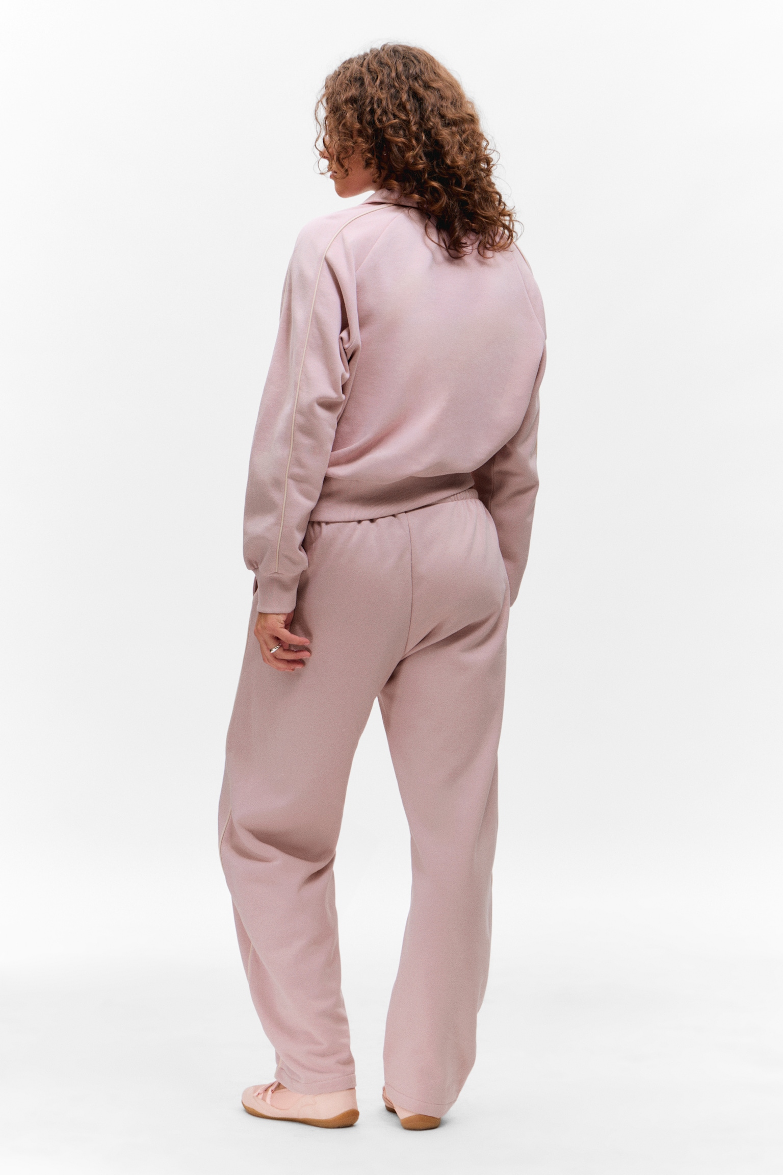 Loose Half-Zip Polo Sweatshirt - Light Dusty Pink/Dark Brown - 3
