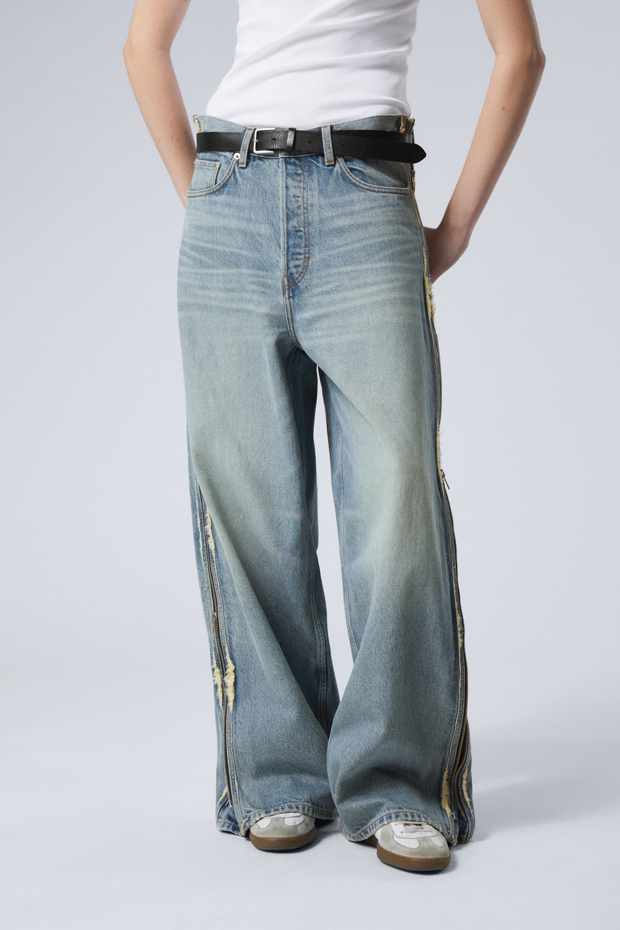 Seventeen Blue - Medium Blue - Nebula Loose Wide Leg Zip Jeans - 2