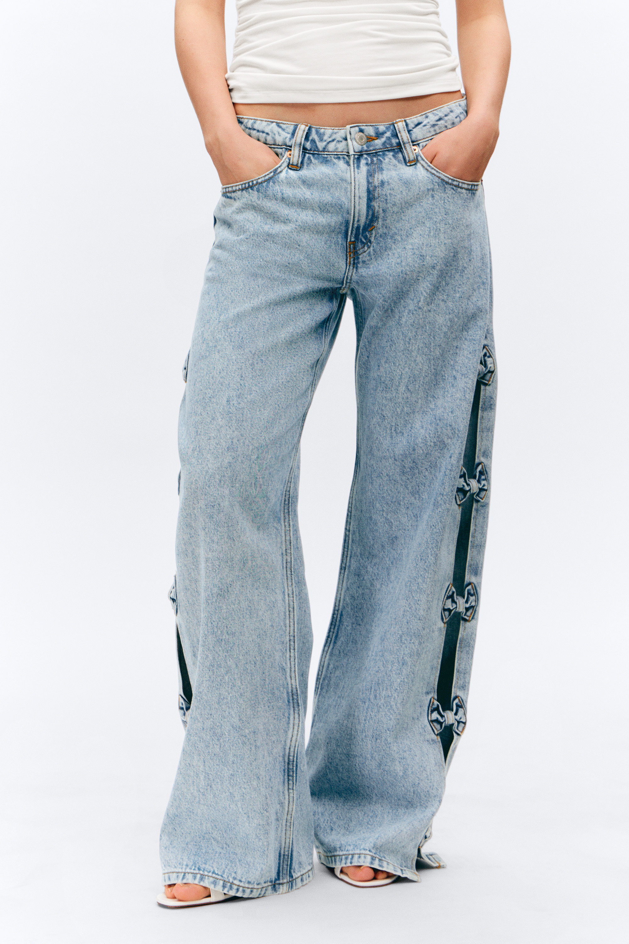 #3E64A7 - Imoo Low Rise Wide Leg Bow Jeans - 2