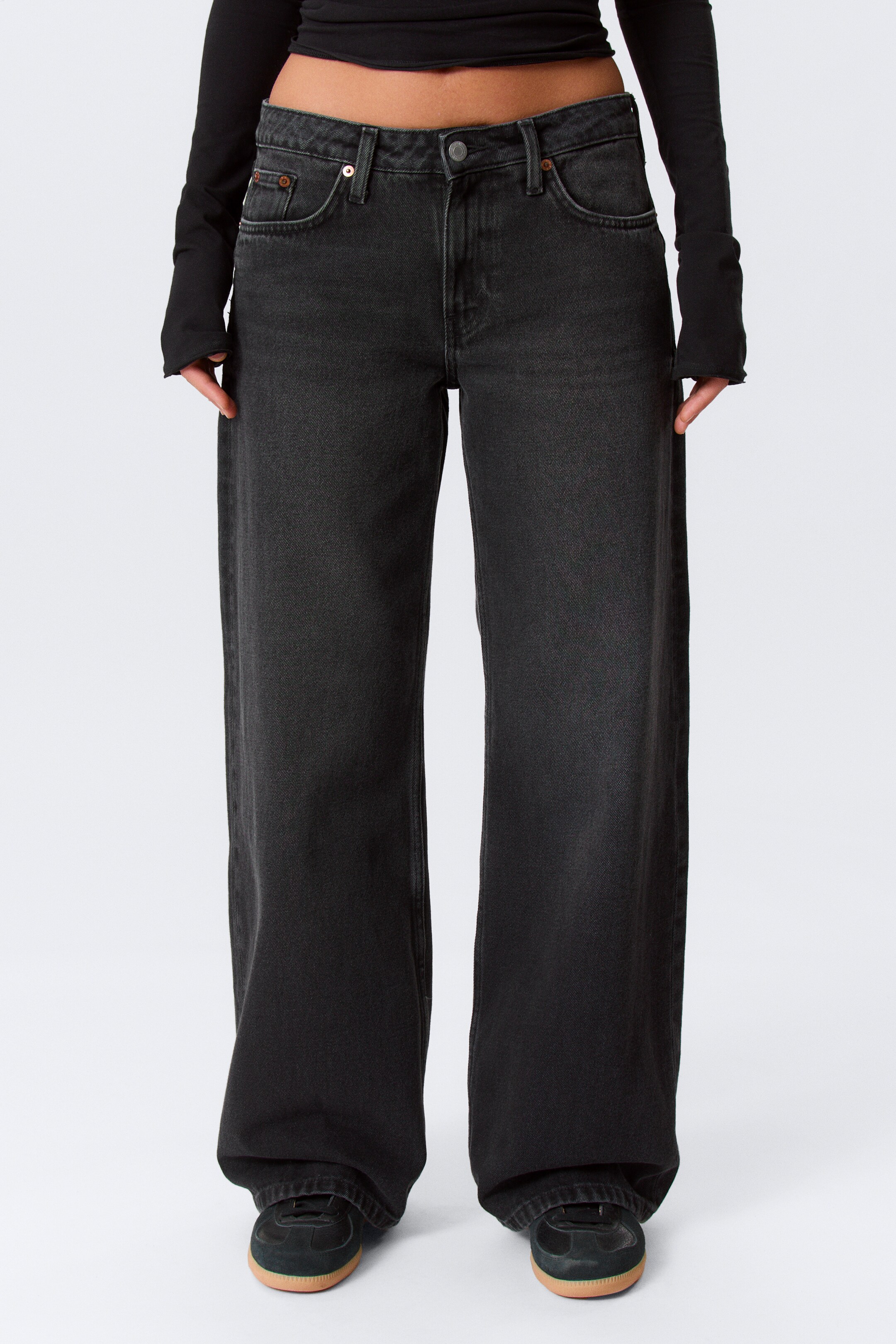 Zobacz większy obraz: Imoo Low Rise Loose Wide Leg Jeans - Washed Black - ONA | H&M PL 4