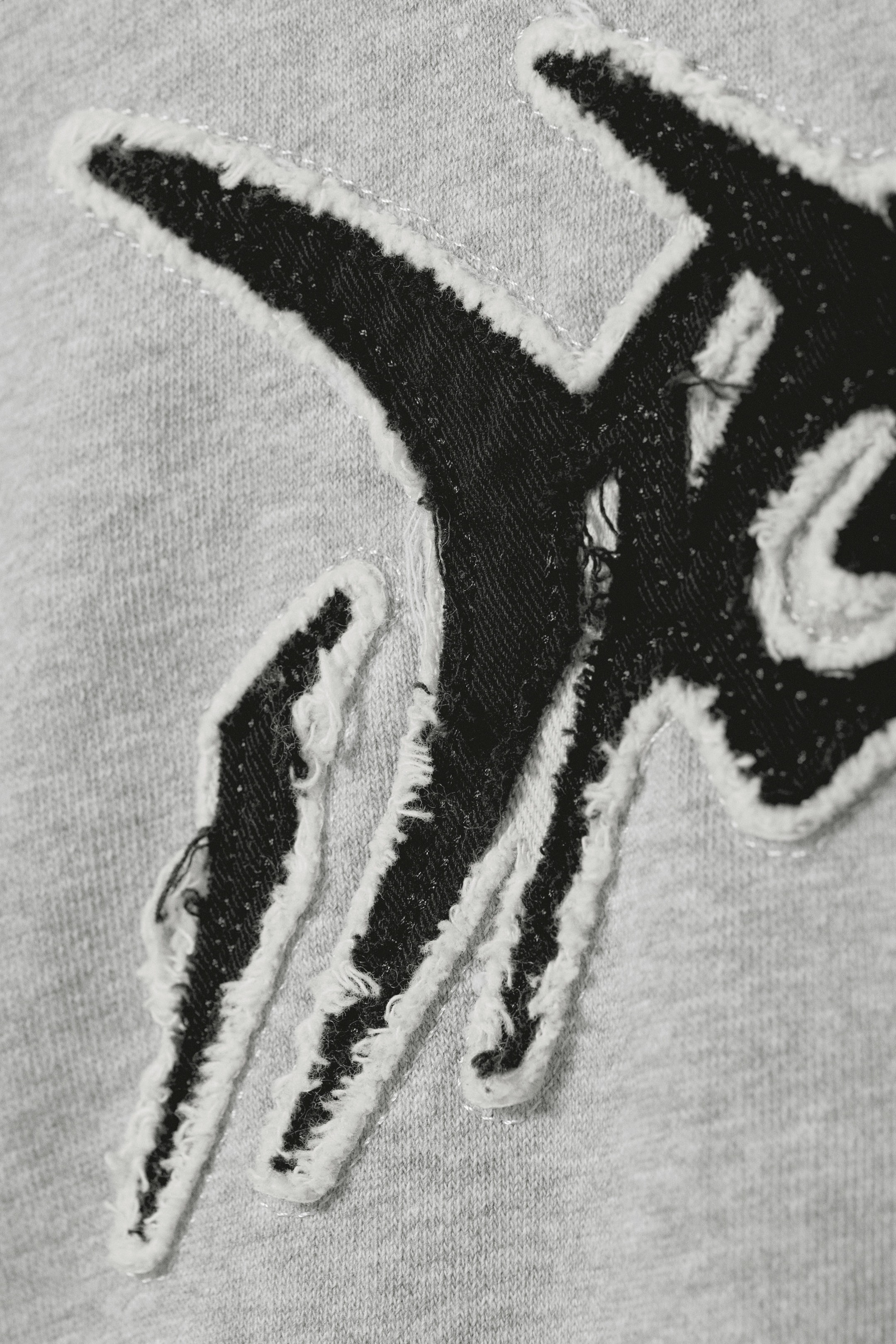 Grau meliert - "Dream" - Grafischer Zip-Hoodie mit eckigem Schnitt - 5