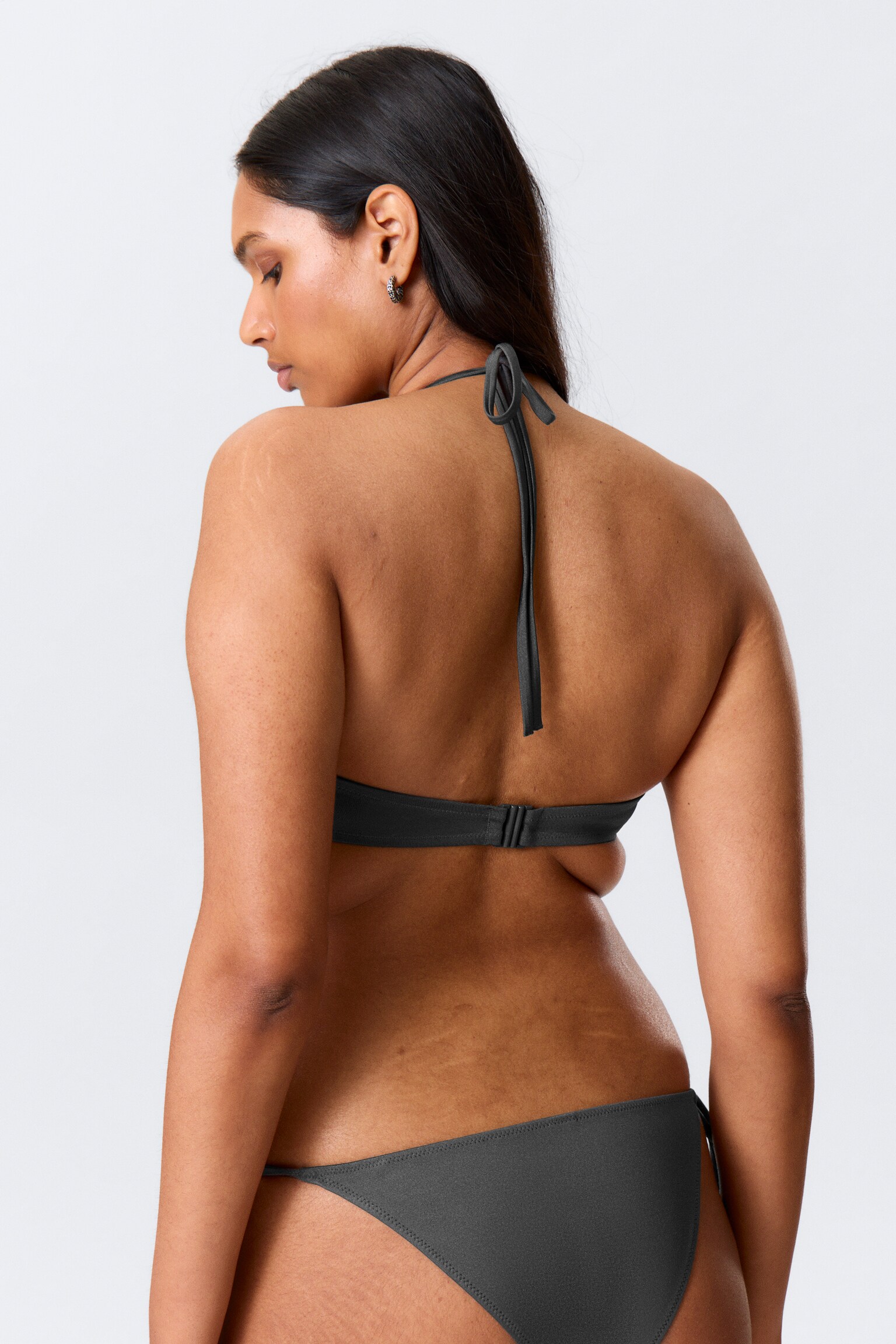 Strappy Wired Halter Bikini Top - Sötétszürke Shimmer - 3