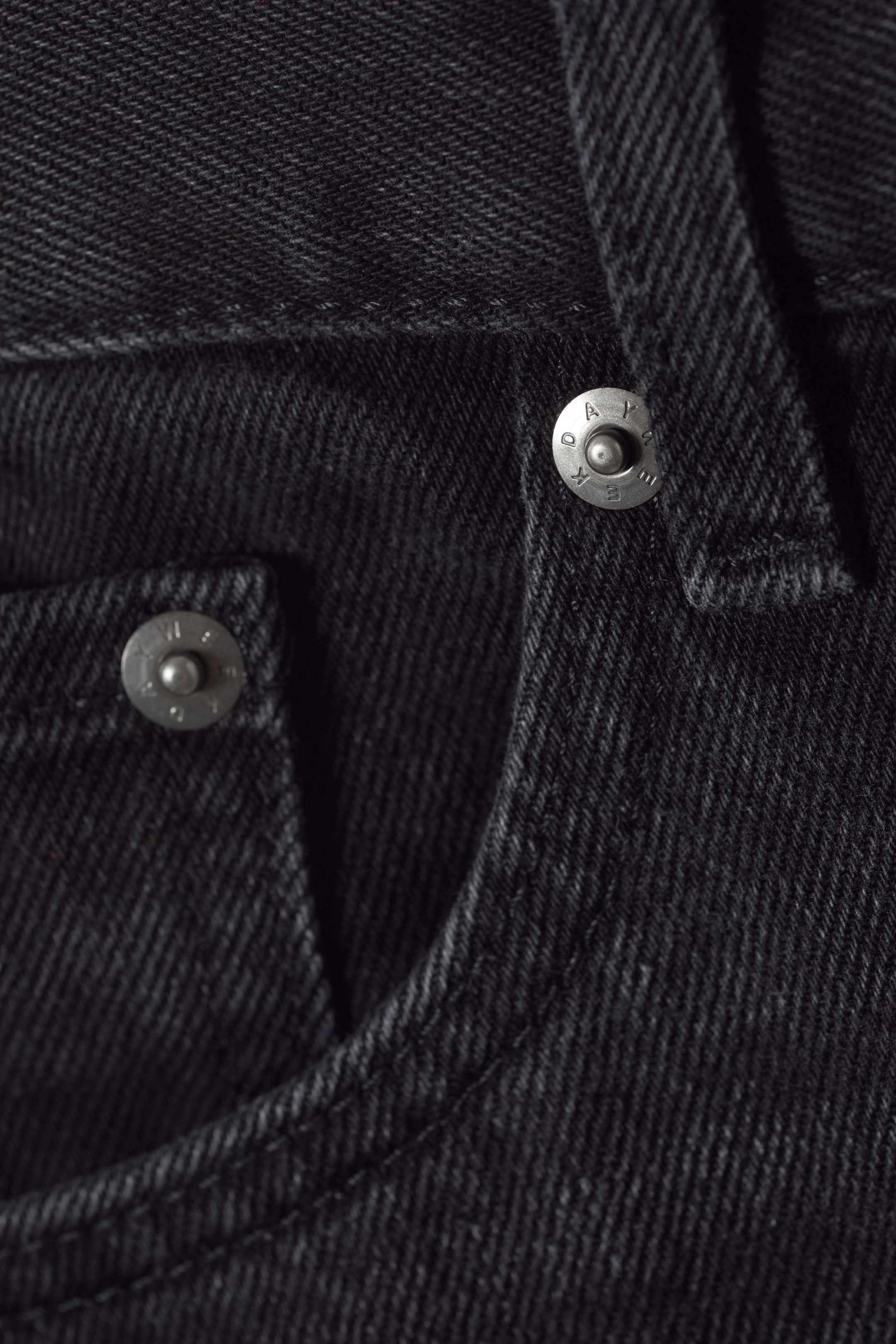 Black Stream - Astro Loose Baggy Leg Jeans - 1