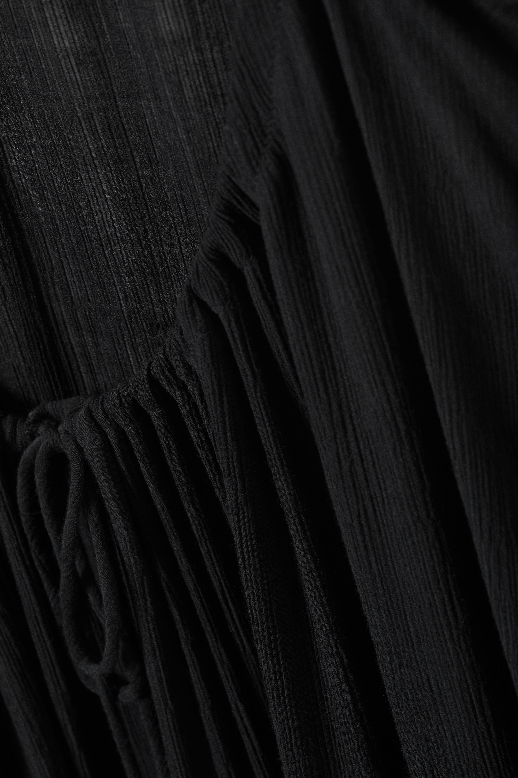 View larger image: Flowy Maxi Dress - Black - Ladies | H&M GB 7