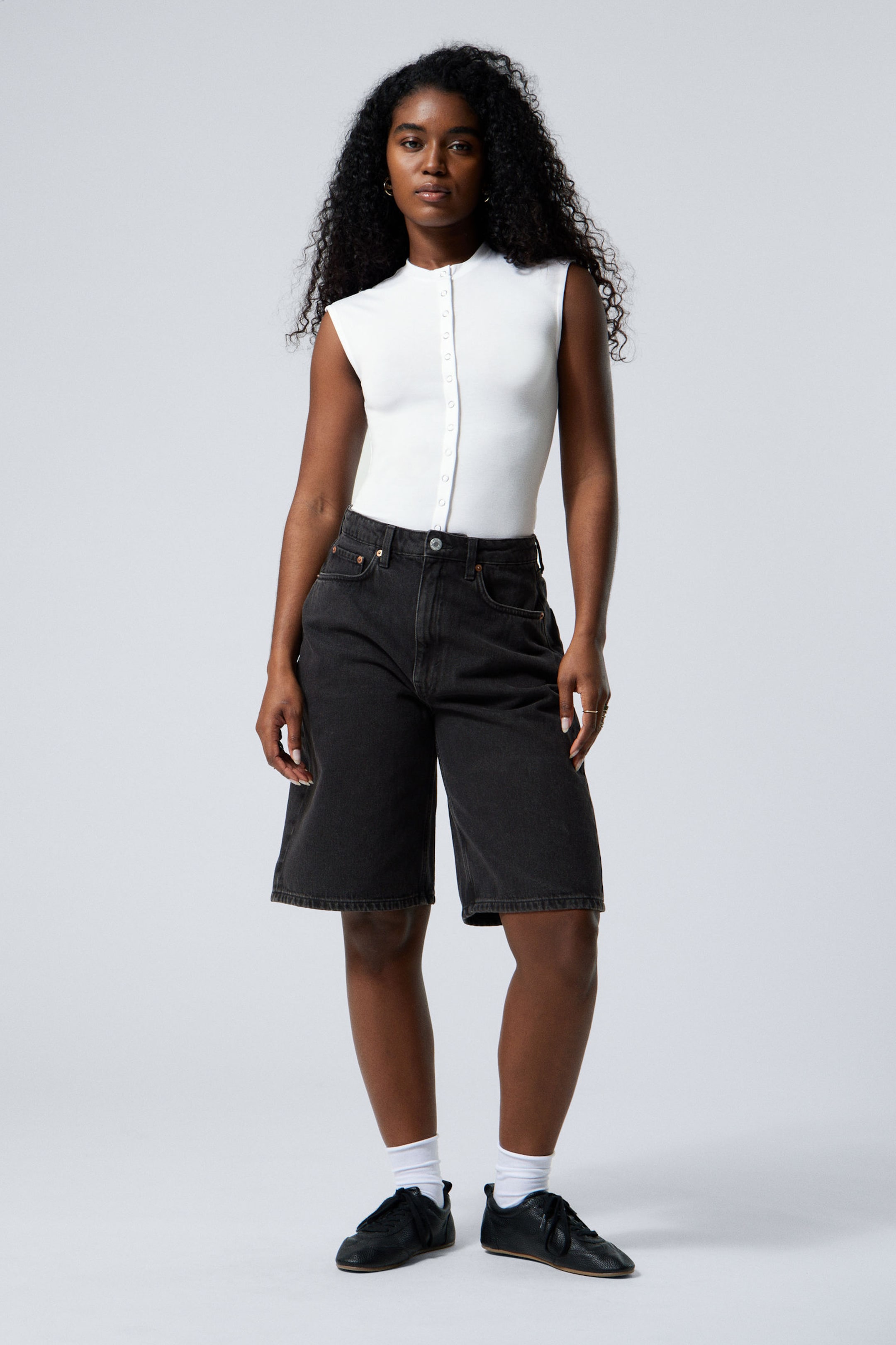 #272627 - Halo Curve High Rise Wide Leg Denim Shorts - 1