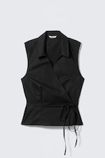 Schwarz - Ärmelloses Wickeltop aus Baumwolle - 0