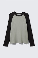 Grey/Black - Ribbestrikket bomullsgenser med raglanermer - 0