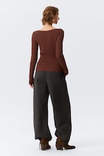 Rostbrun - Tight stickad tröja med båtringing - 3