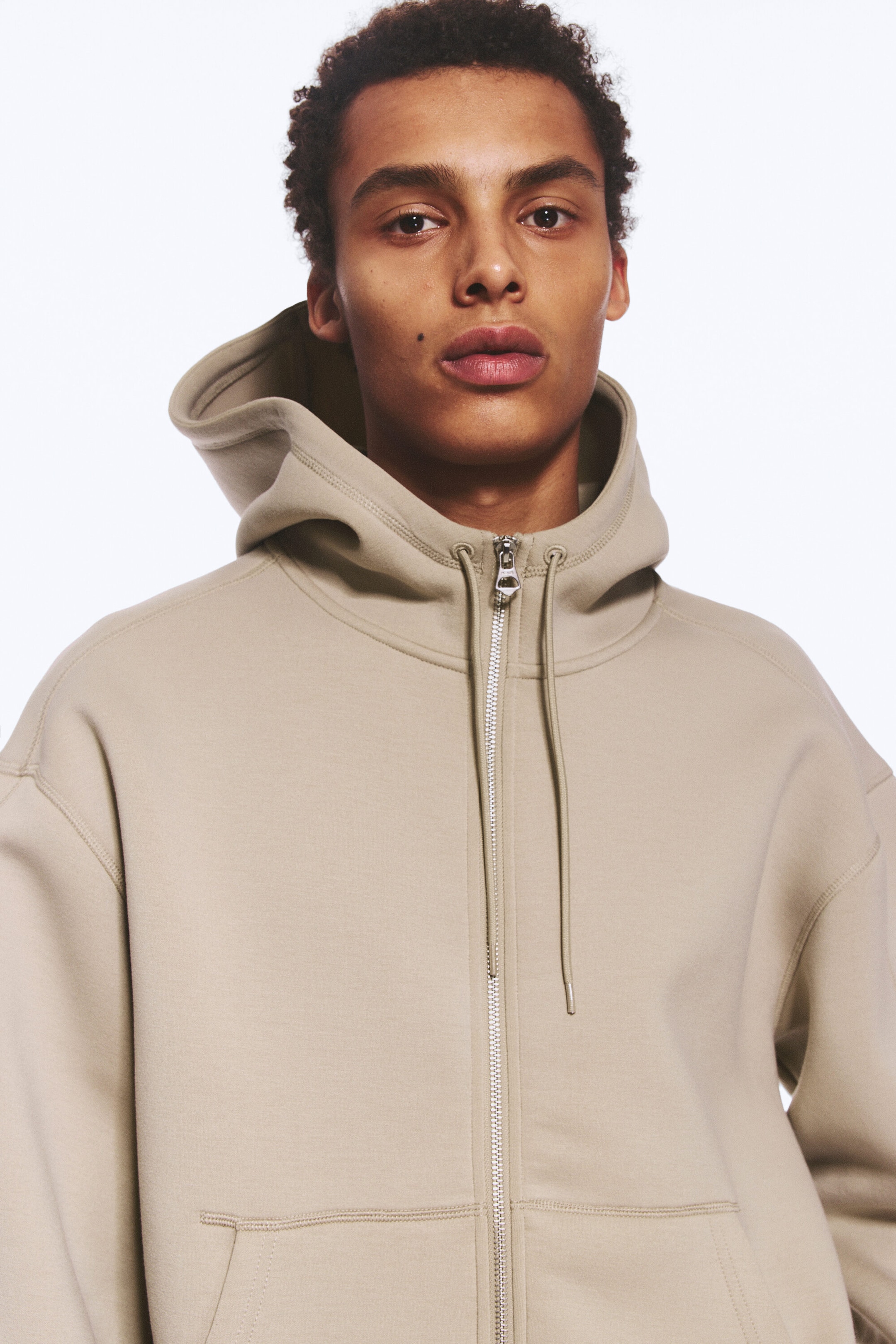 Helles, staubiges Graubraun - Scuba-Hoodie mit hohem Kragen und Reißverschluss - 3