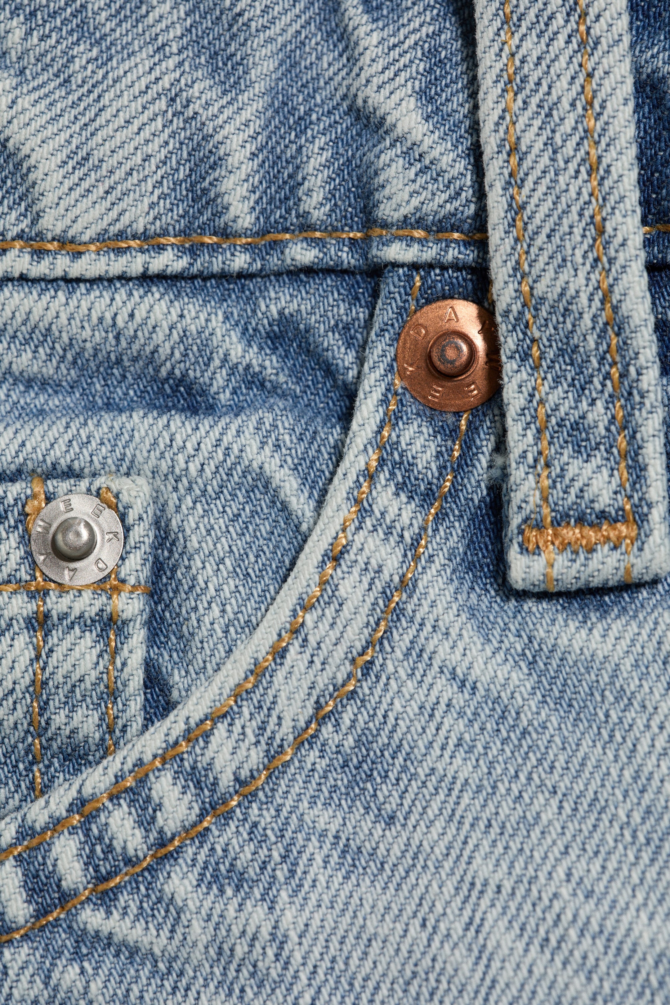 Dream Blue - Ljusblå - Venus Frayed Low Waist Denim Hotpants - 4