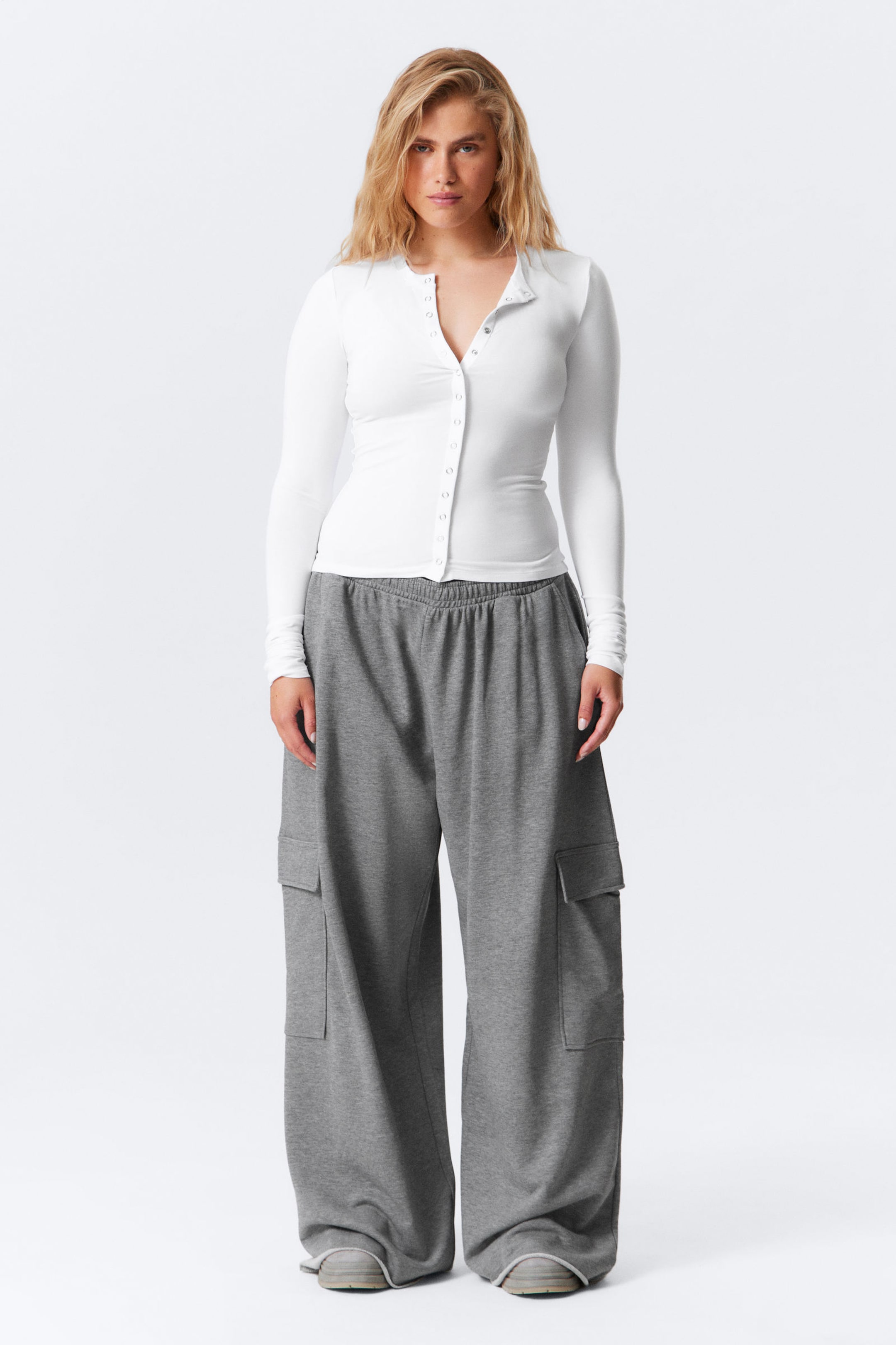 Vit - Slim LongSleeved Buttoned Cardigan - 2
