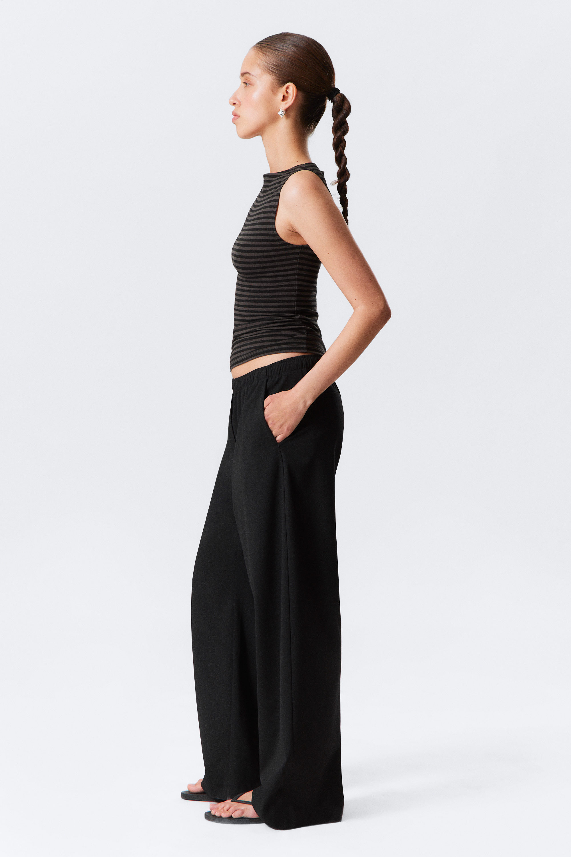 Black - Low Rise Loose Suiting Trousers - 2