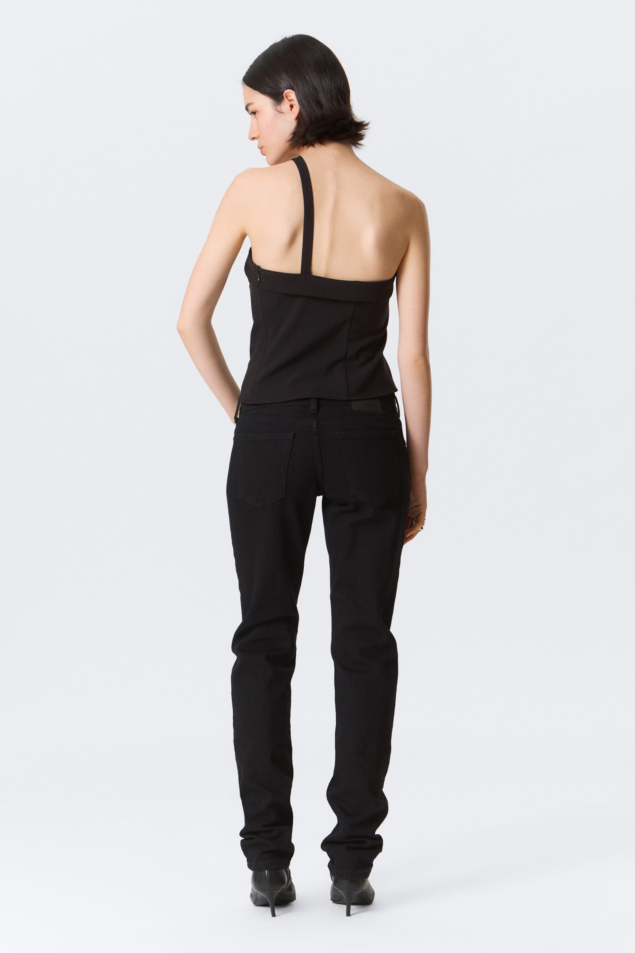 Black Rinse - Black - Neptune Low Rise Slim Straight Leg Jeans - 4