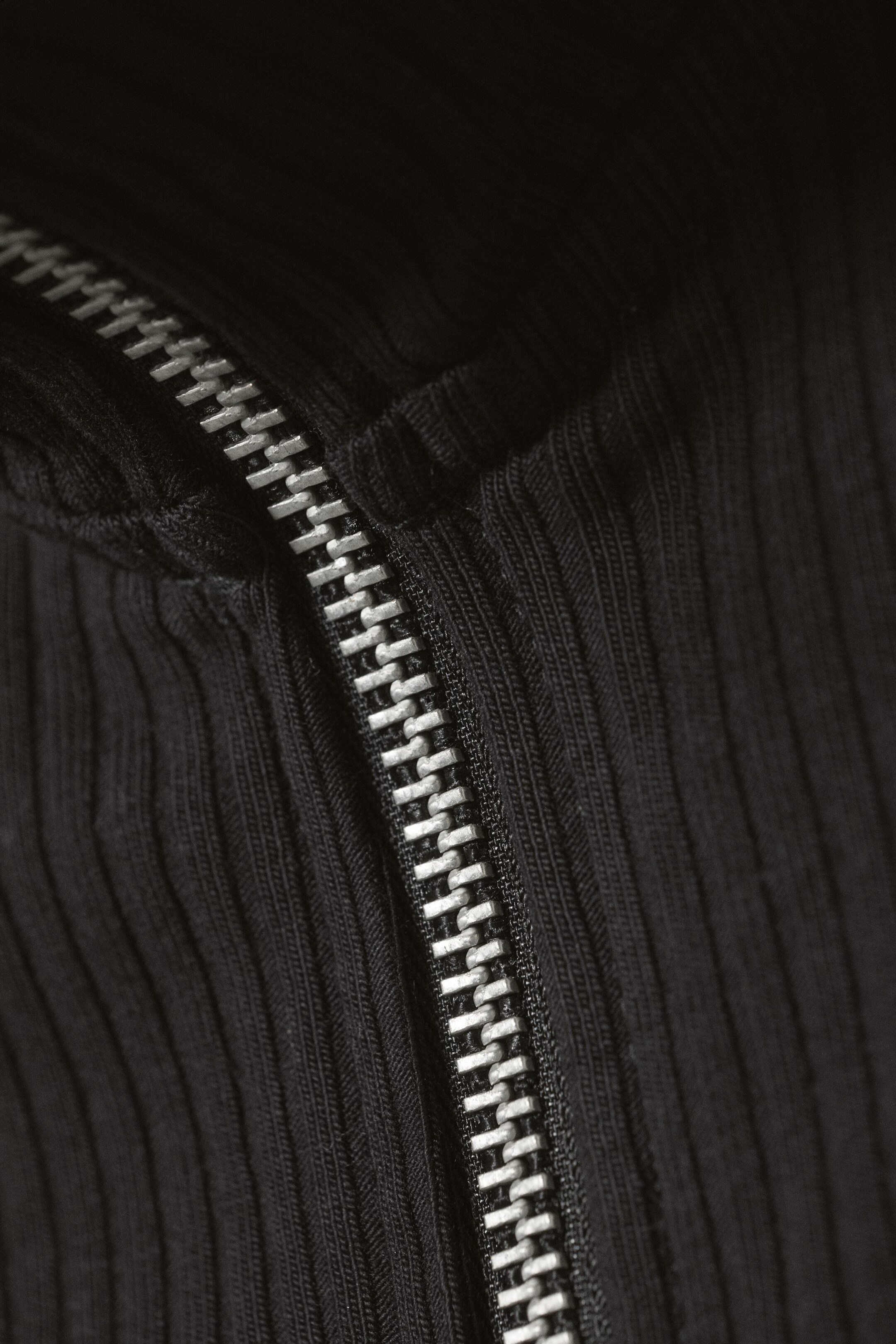 Zwart - Tina longsleeve met rits - 1