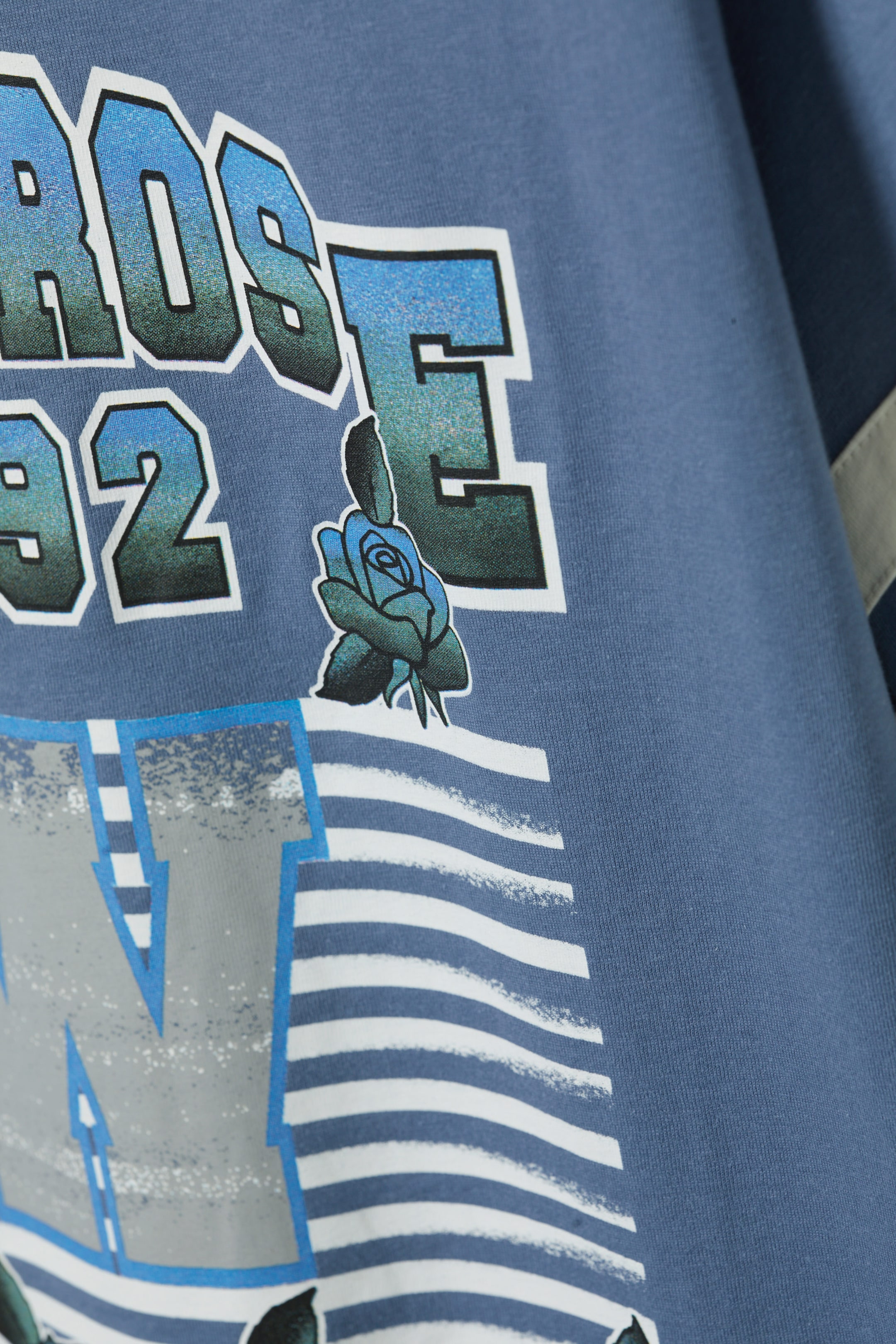 Dusty Blue - Magic Rose - Graphic Short-Sleeved Varsity T-shirt - 2