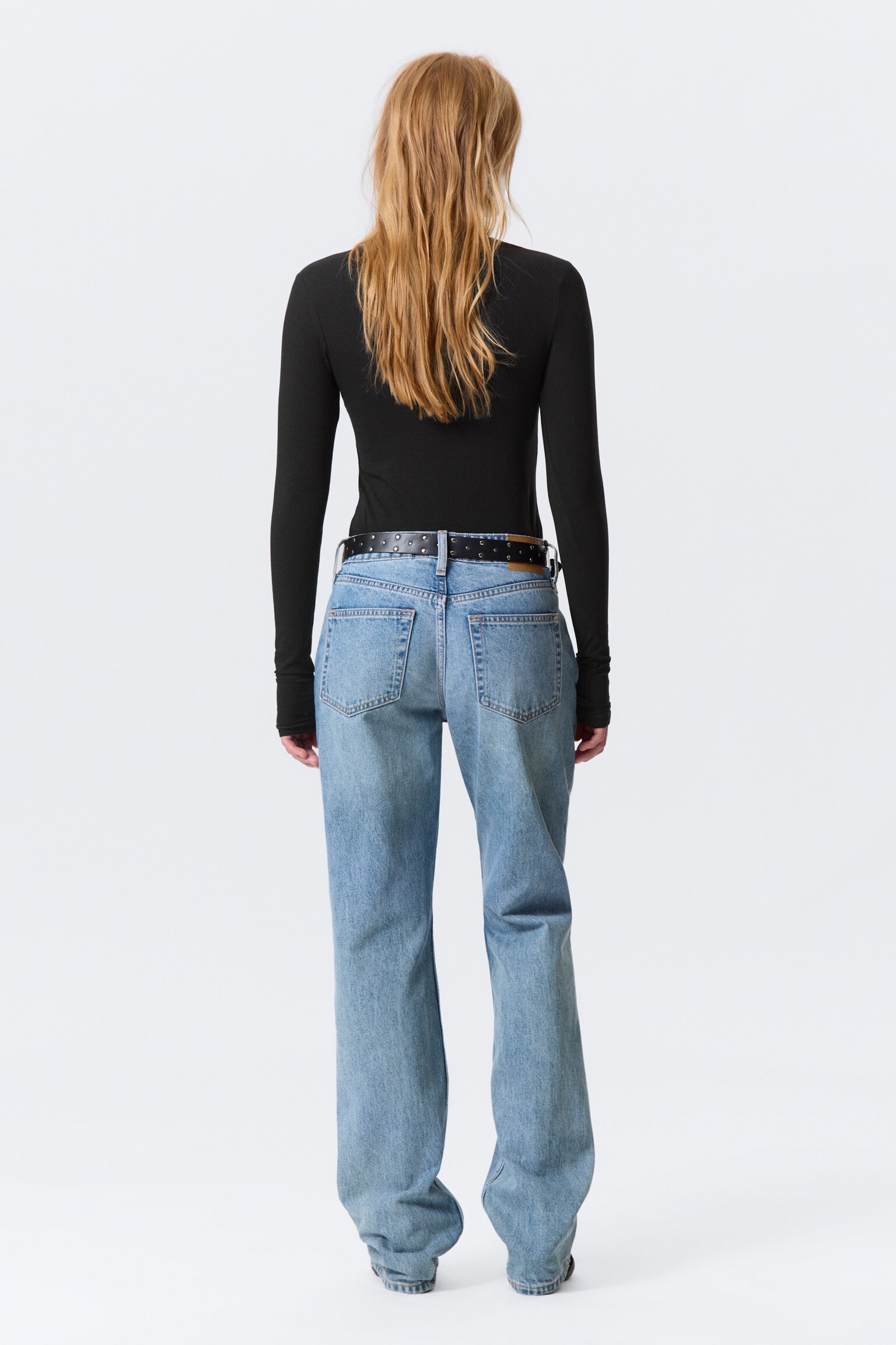 Laika Mid Rise Regular Straight Leg Jeans - Eighteen Blue - Medium Blue - 7