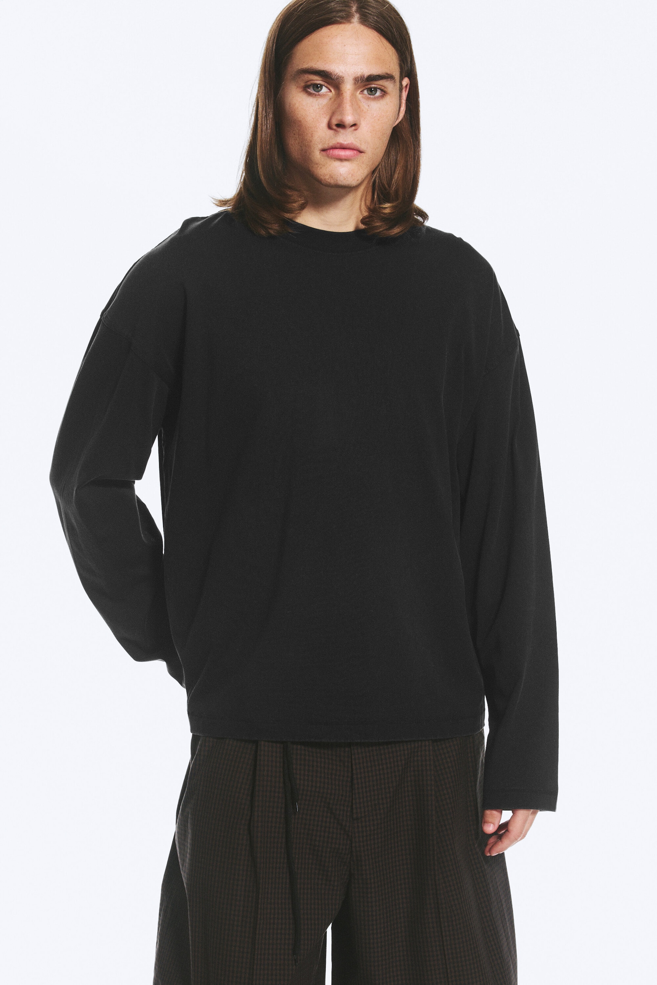 Black - Oversized long-sleeved boxy - 1