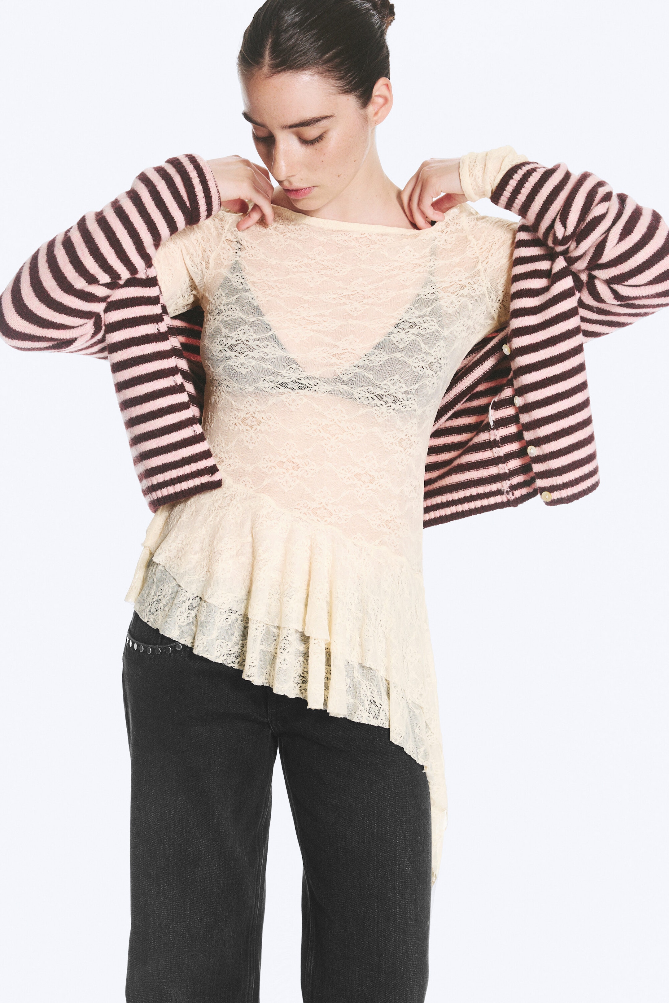 Dusty White - Asymmetric lace long-sleeve - 2