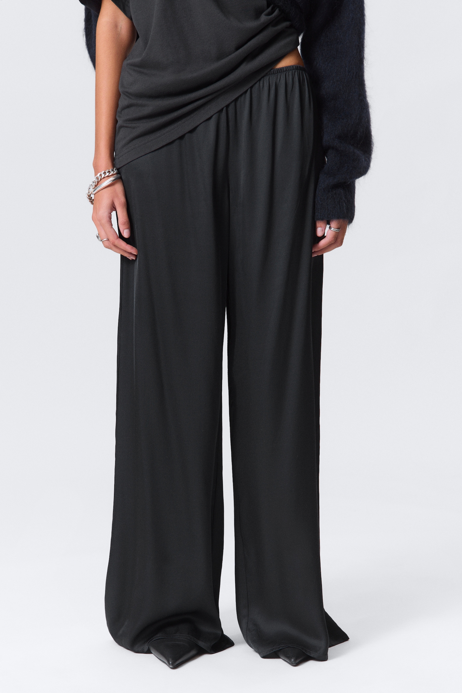 Draped Wide-Leg Satin Trousers - Dark Grey - 5
