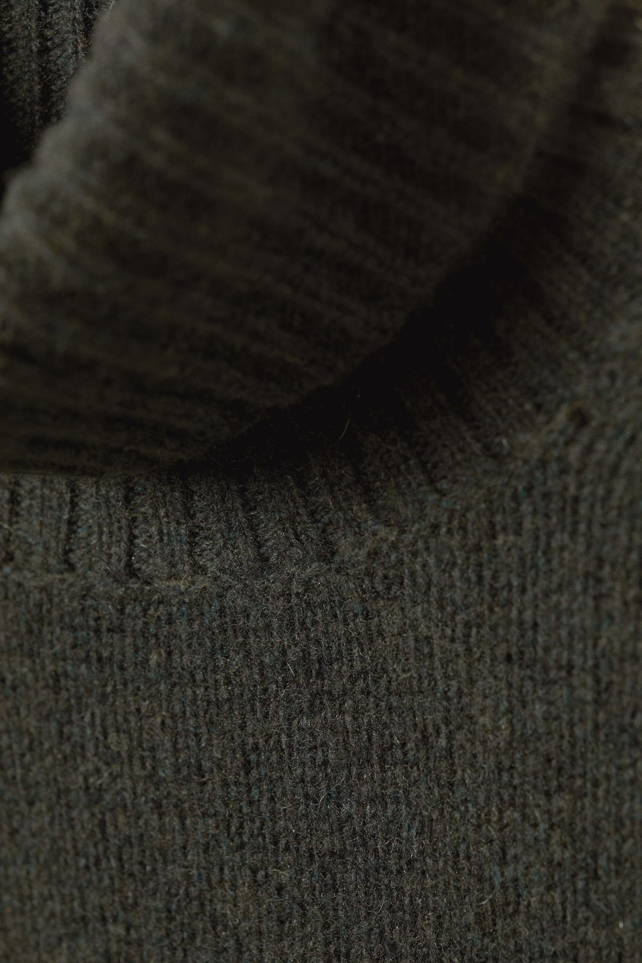Dark Green - Eloise Wool Turtleneck Sweater - 2