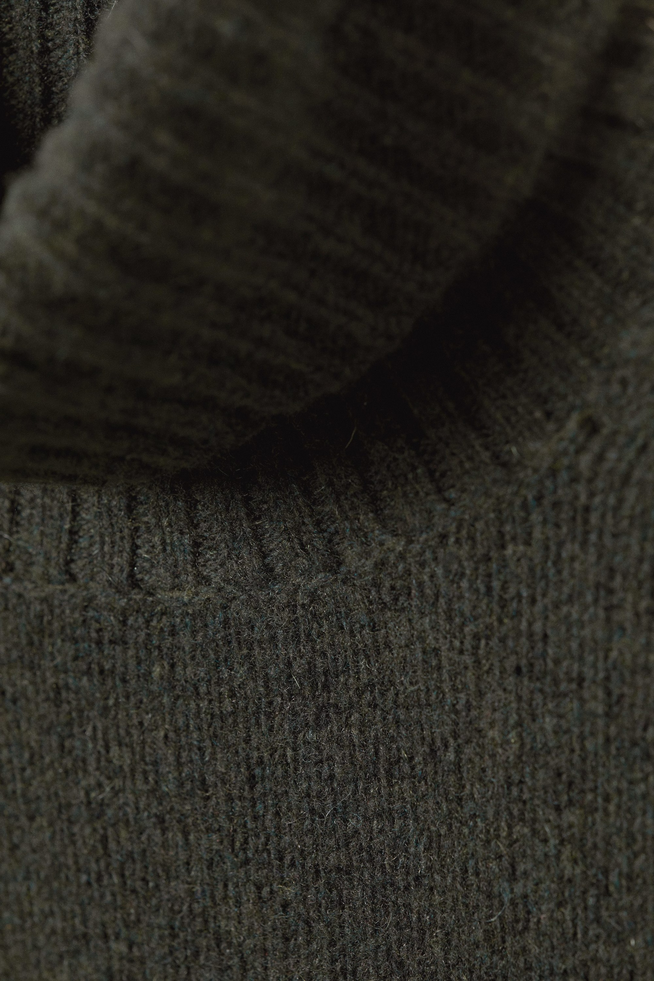 Dark Green - Eloise Wool Turtleneck Sweater - 2